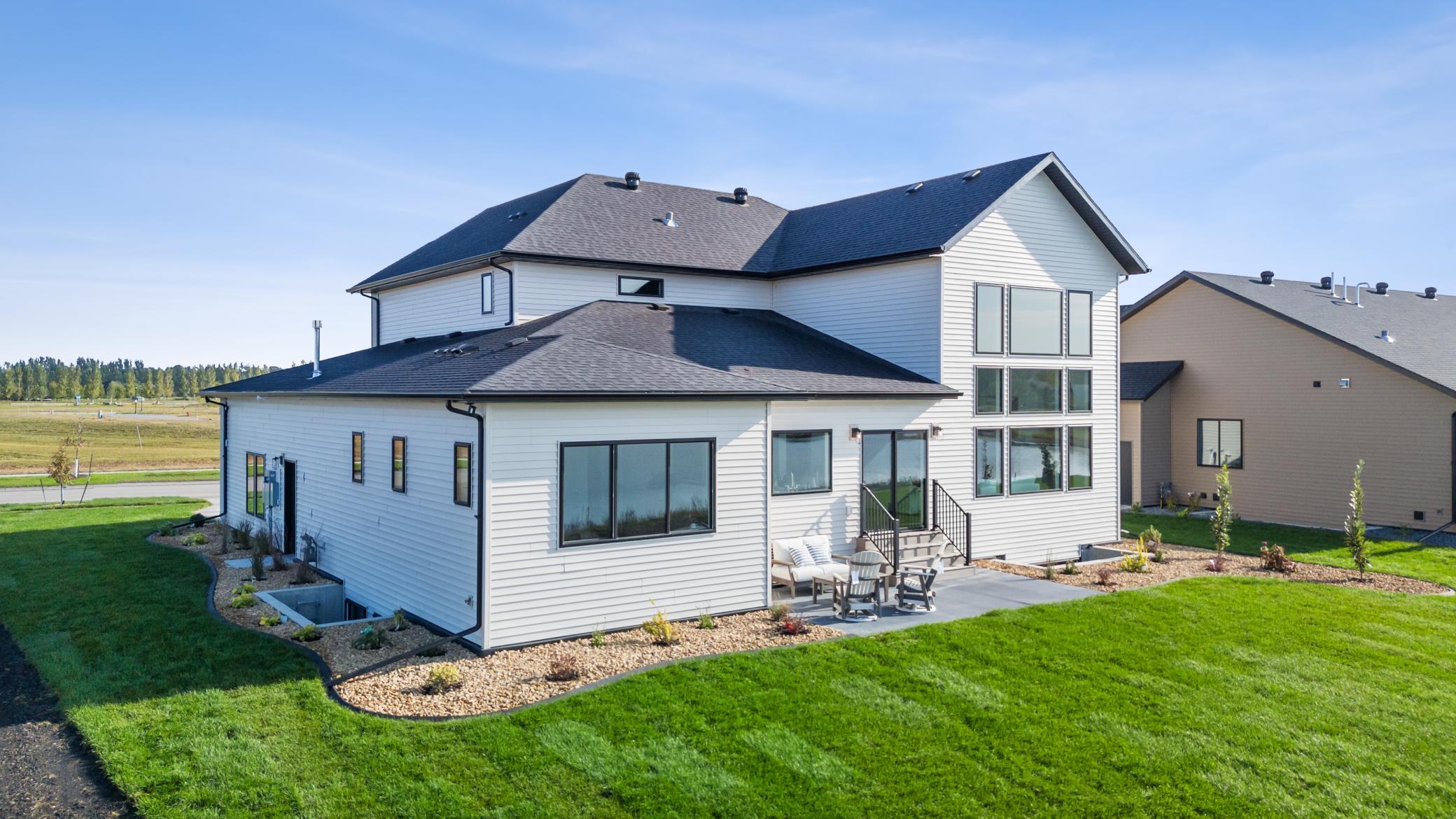 2026 single family home for sale at 406 Boehm Way in Colfax, ND — 5 bed, 3 bath (photo 59 of 61)