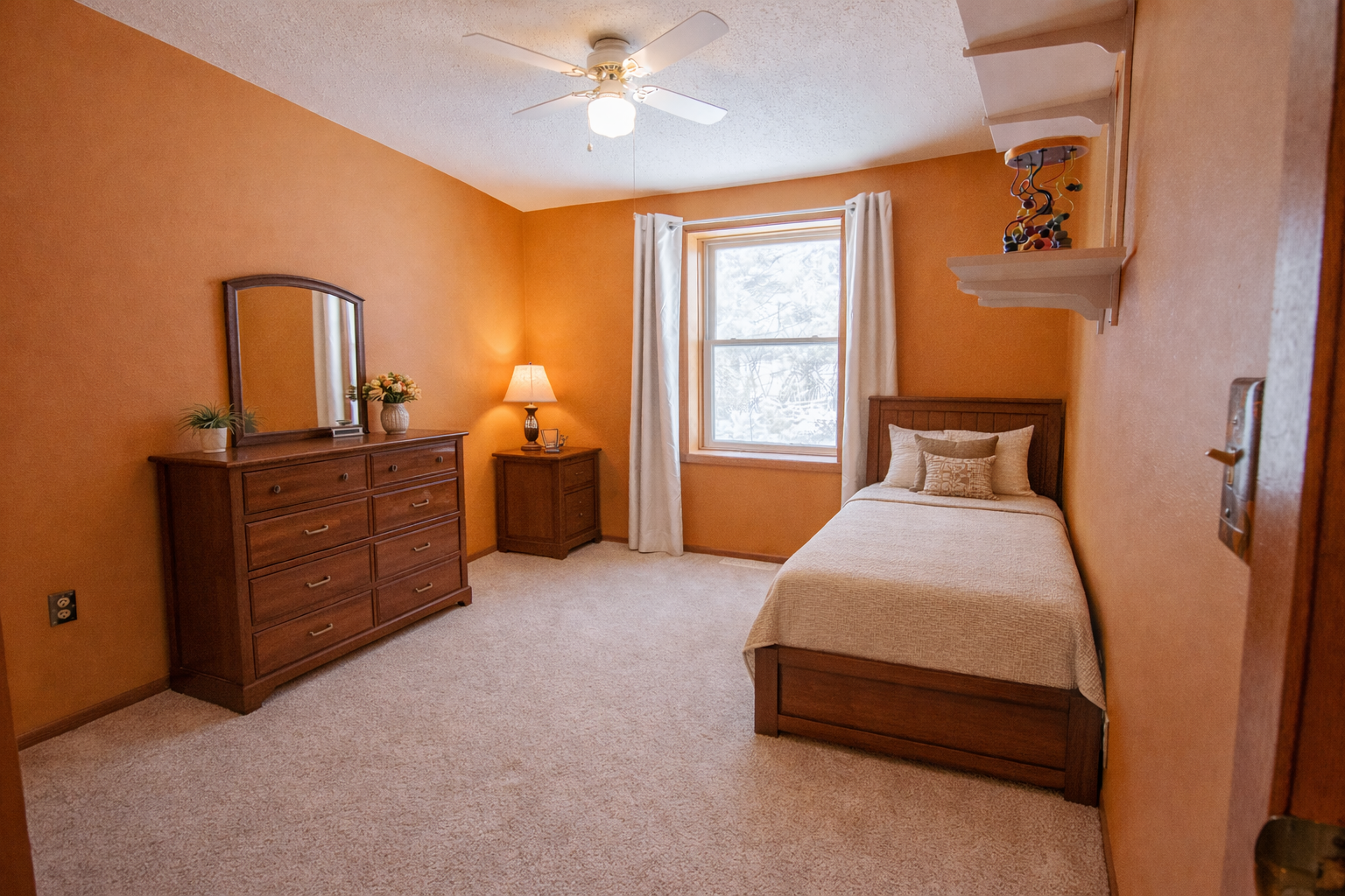 1985 single family home for sale at 2046 Northwood Lane in Fergus Falls, MN — 4 bed, 3 bath (photo 24 of 40)