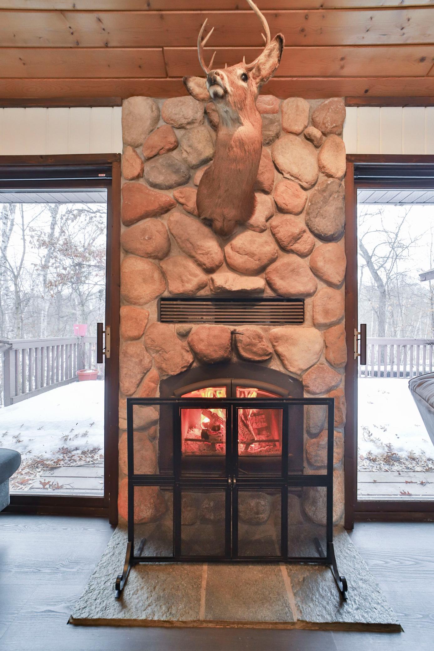 1998 single family home for sale at 10824 1st Street Circle in Breezy Point, MN — 4 bed, 3 bath (photo 19 of 52)