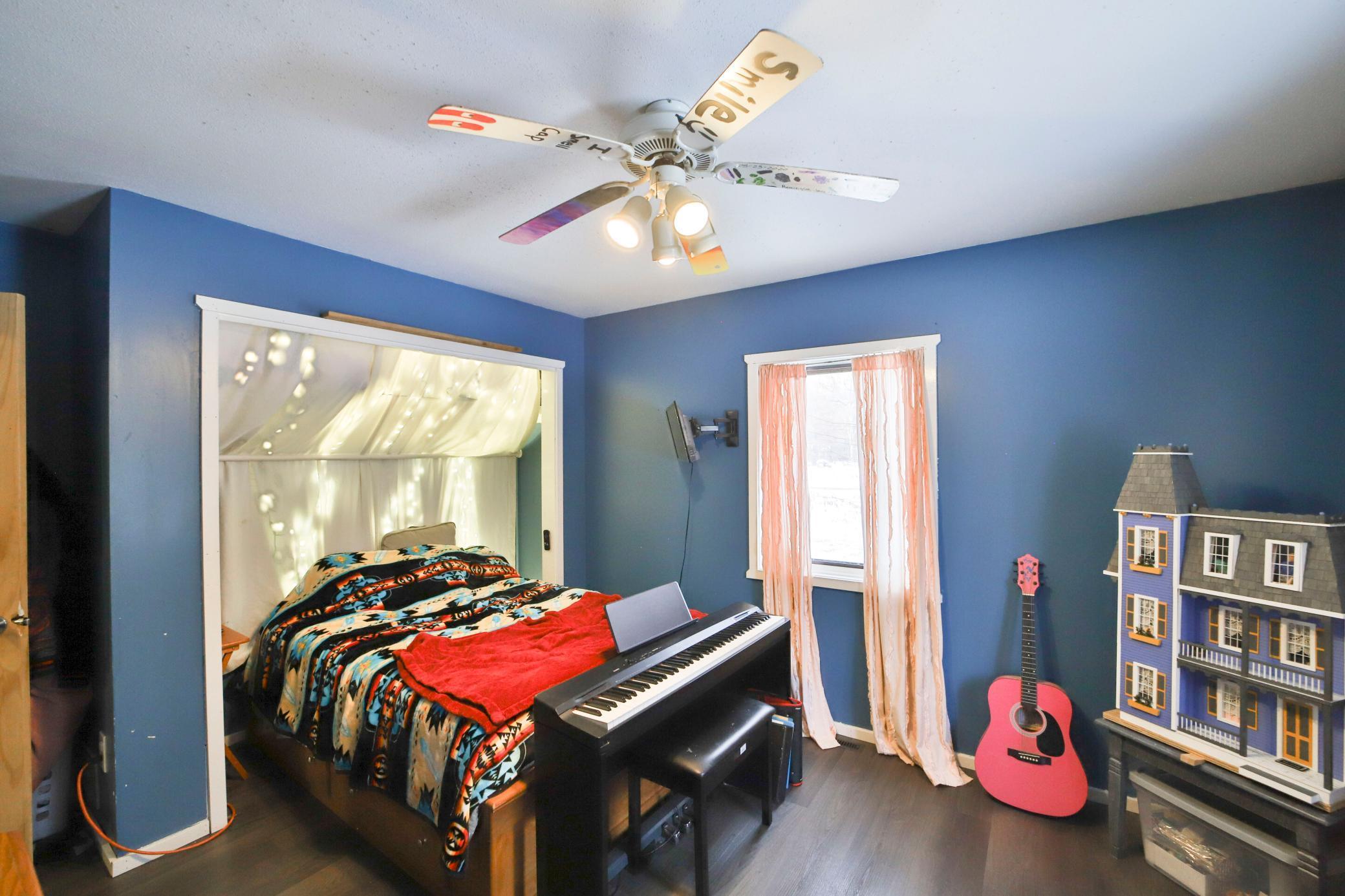 1998 single family home for sale at 10824 1st Street Circle in Breezy Point, MN — 4 bed, 3 bath (photo 29 of 52)