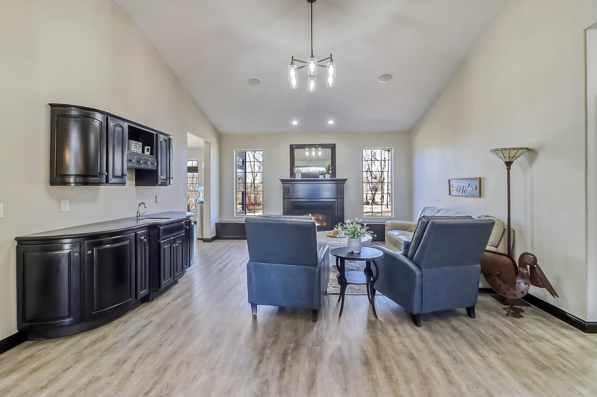 2003 single family home for sale at 46747 Poss Beach Road in Pelican Rapids, MN — 4 bed, 3 bath (photo 8 of 39)