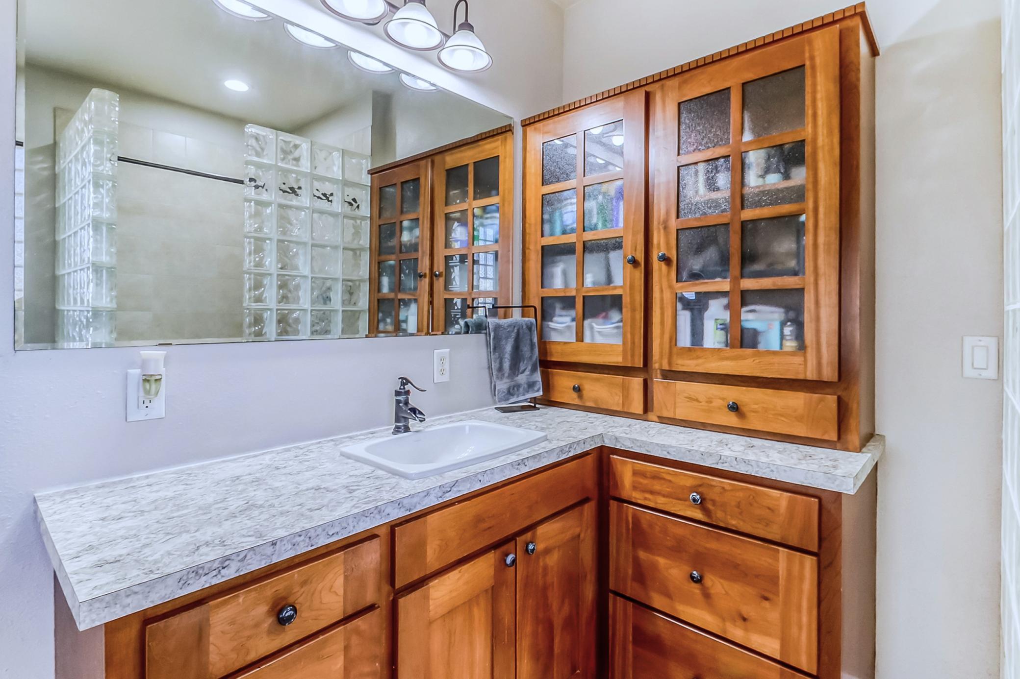 2003 single family home for sale at 46747 Poss Beach Road in Pelican Rapids, MN — 4 bed, 3 bath (photo 23 of 39)