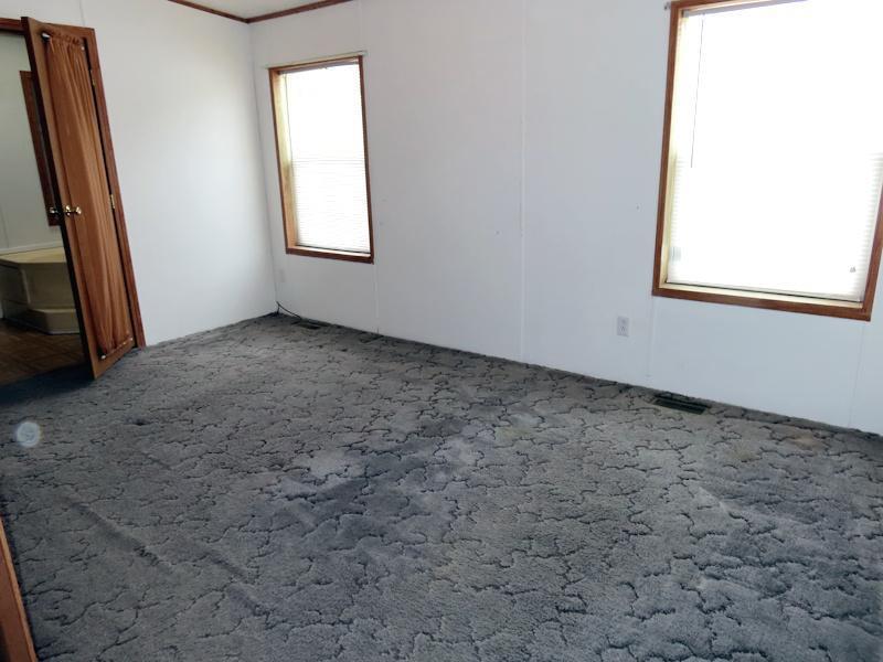 1997 single family home for sale at 18340 US Highway 59 NE in Thief River Falls, MN — 3 bed, 2 bath (photo 16 of 34)