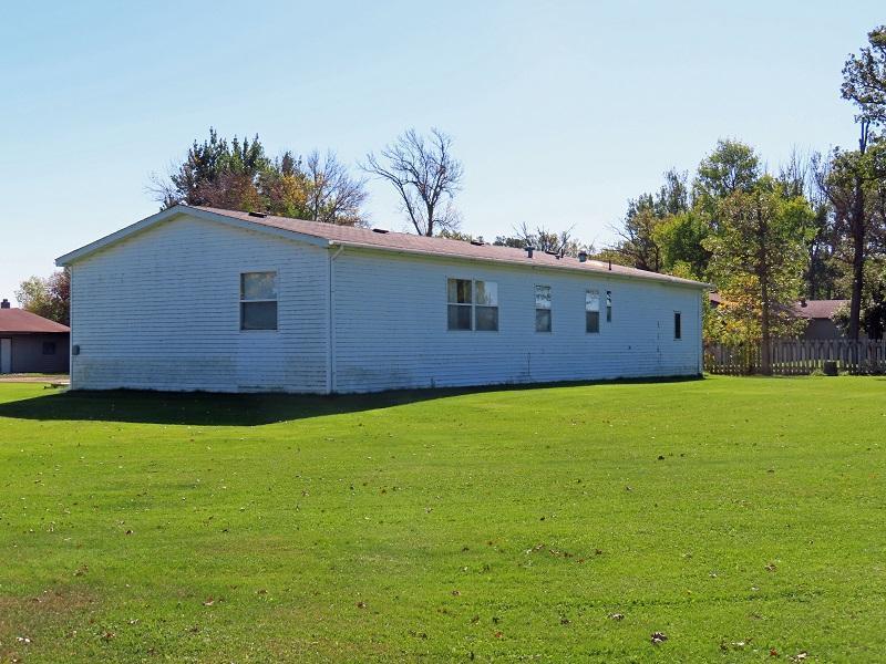 1997 single family home for sale at 18340 US Highway 59 NE in Thief River Falls, MN — 3 bed, 2 bath (photo 32 of 34)
