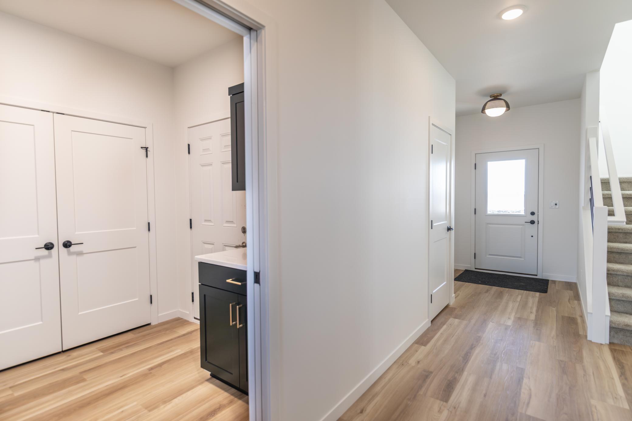 6863 Sun Valley Blvd, Horace ND 58047 - Photo 10 of 54