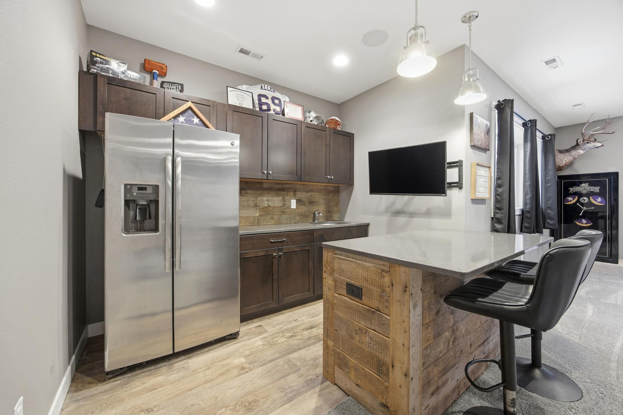 1465 Shawnas Place S, Fargo ND 58104 - Photo 28 of 43