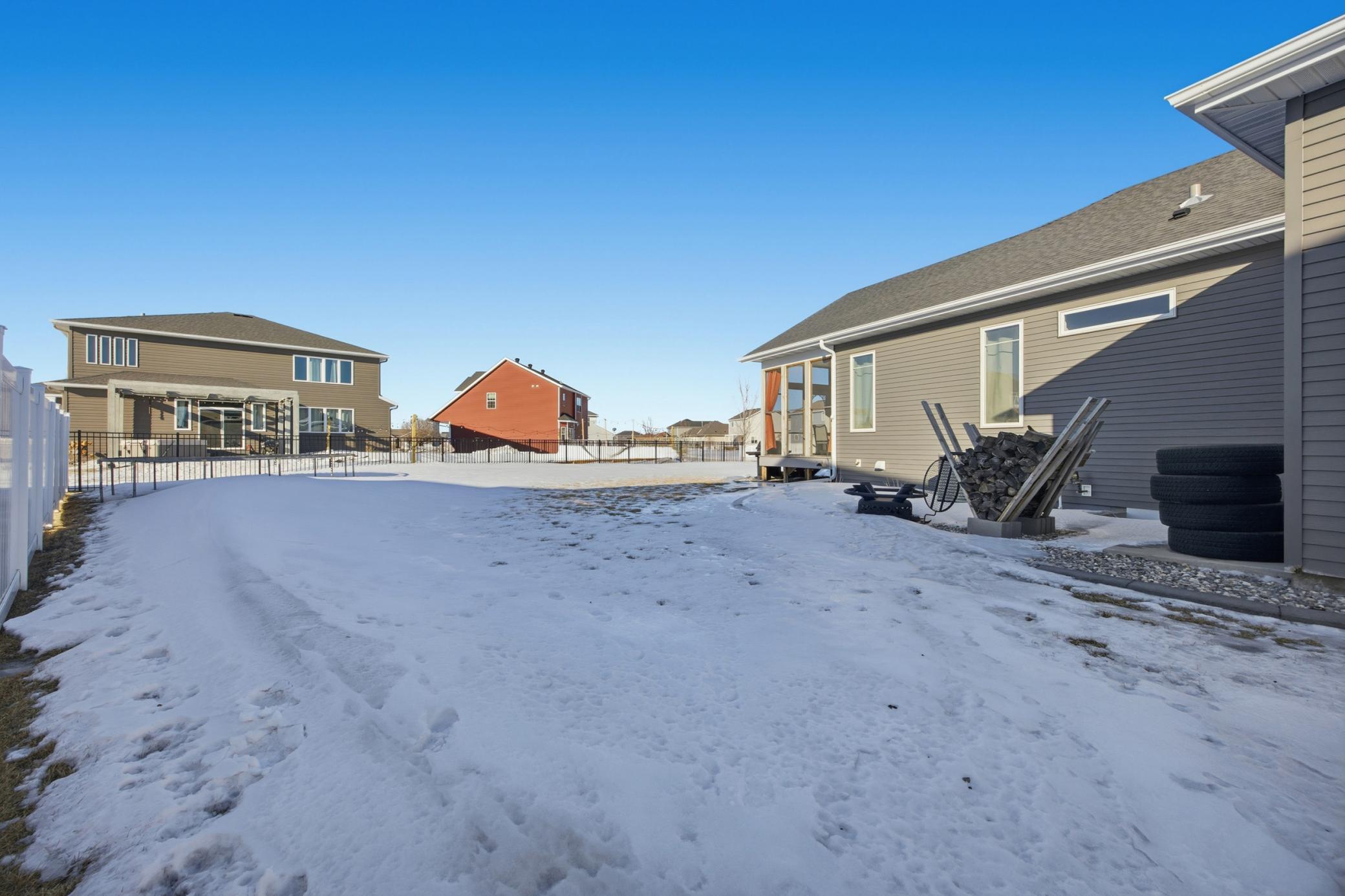 1465 Shawnas Place S, Fargo ND 58104 - Photo 41 of 43