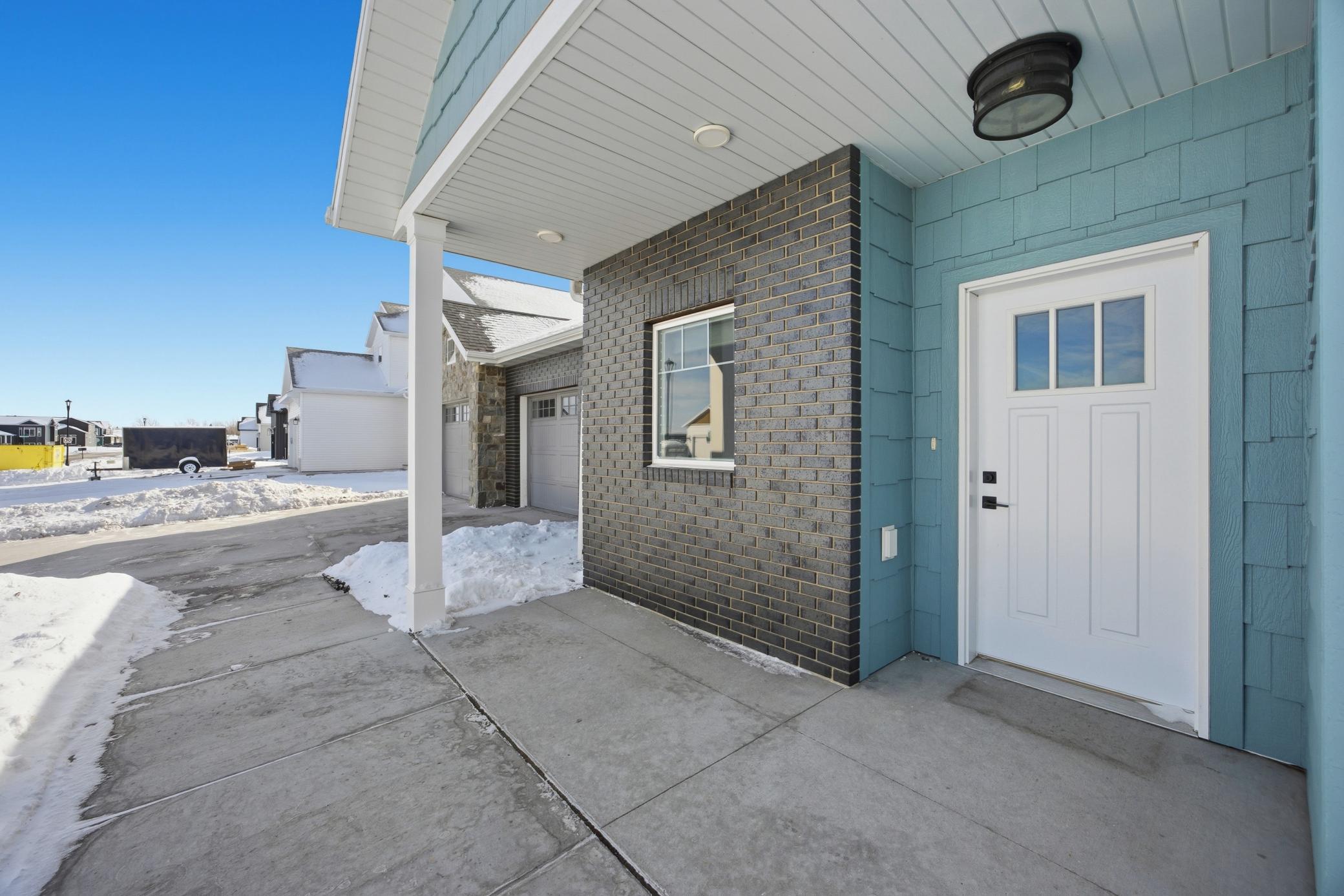 2023 single family home for sale at 1576 75th Avenue S in Fargo, ND — 2 bed, 2 bath (photo 3 of 26)