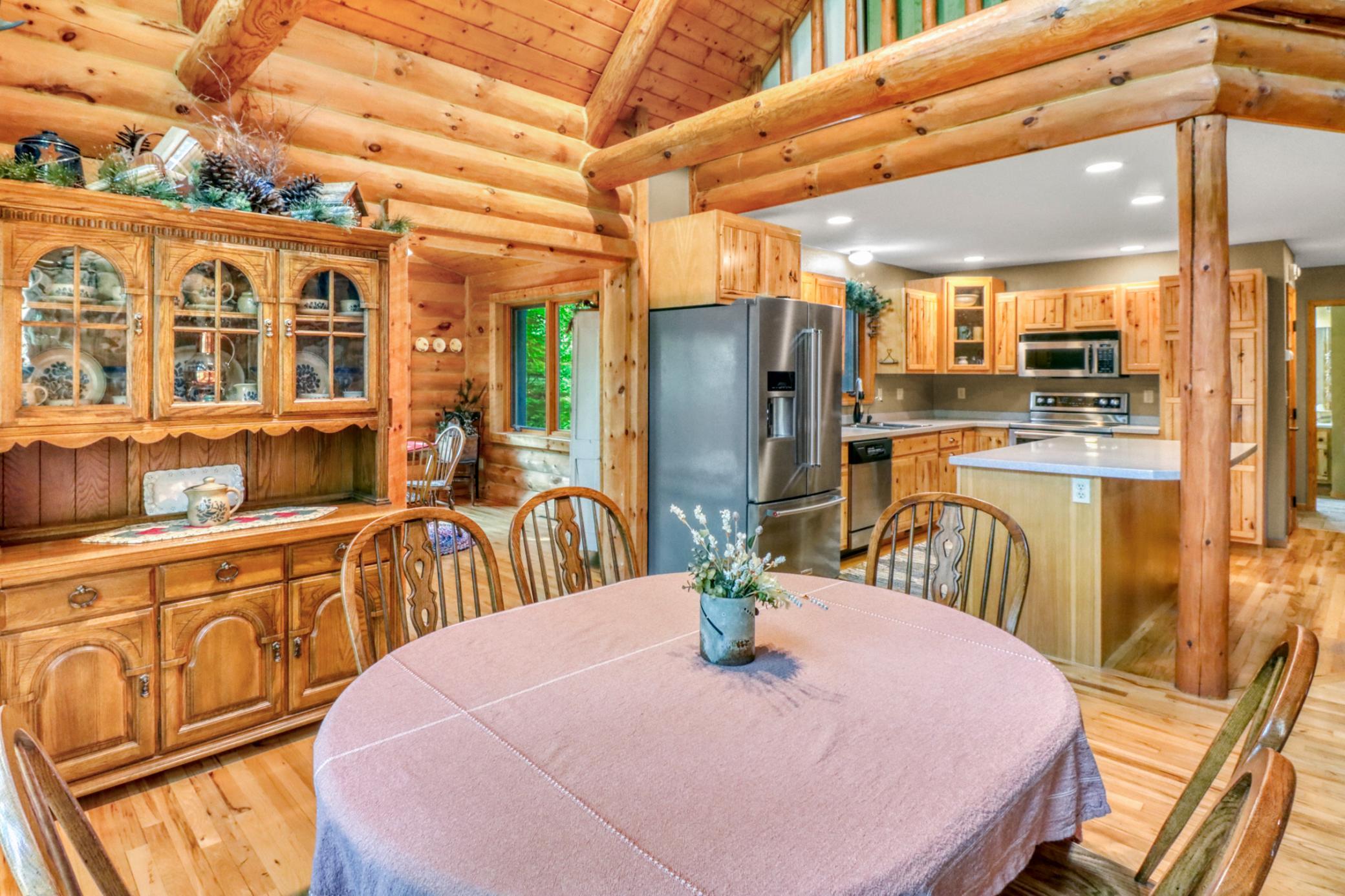 2000 single family home for sale at 32360 SW Pickerel Lake Road in Detroit Lakes, MN — 4 bed, 3 bath (photo 11 of 61)