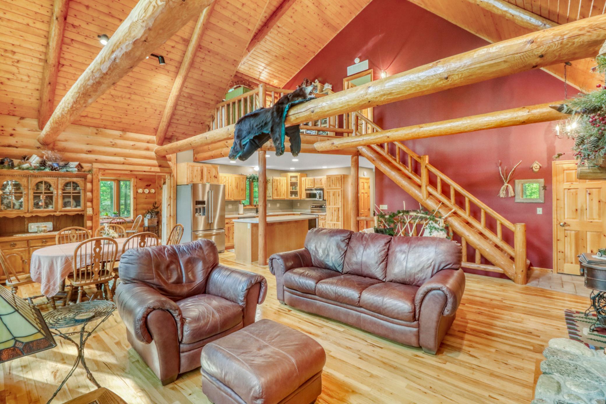 2000 single family home for sale at 32360 SW Pickerel Lake Road in Detroit Lakes, MN — 4 bed, 3 bath (photo 17 of 61)
