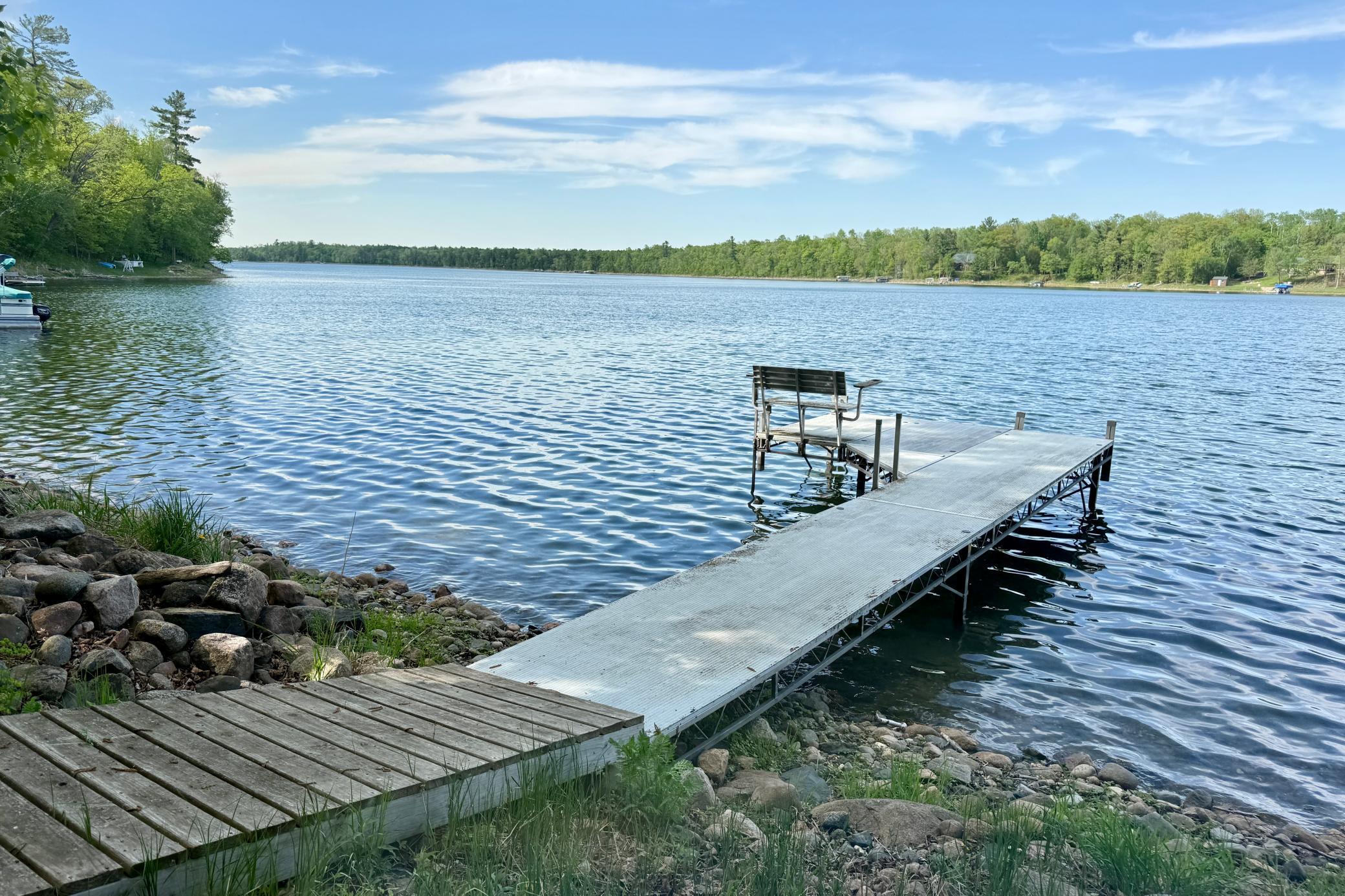 2000 single family home for sale at 32360 SW Pickerel Lake Road in Detroit Lakes, MN — 4 bed, 3 bath (photo 3 of 61)