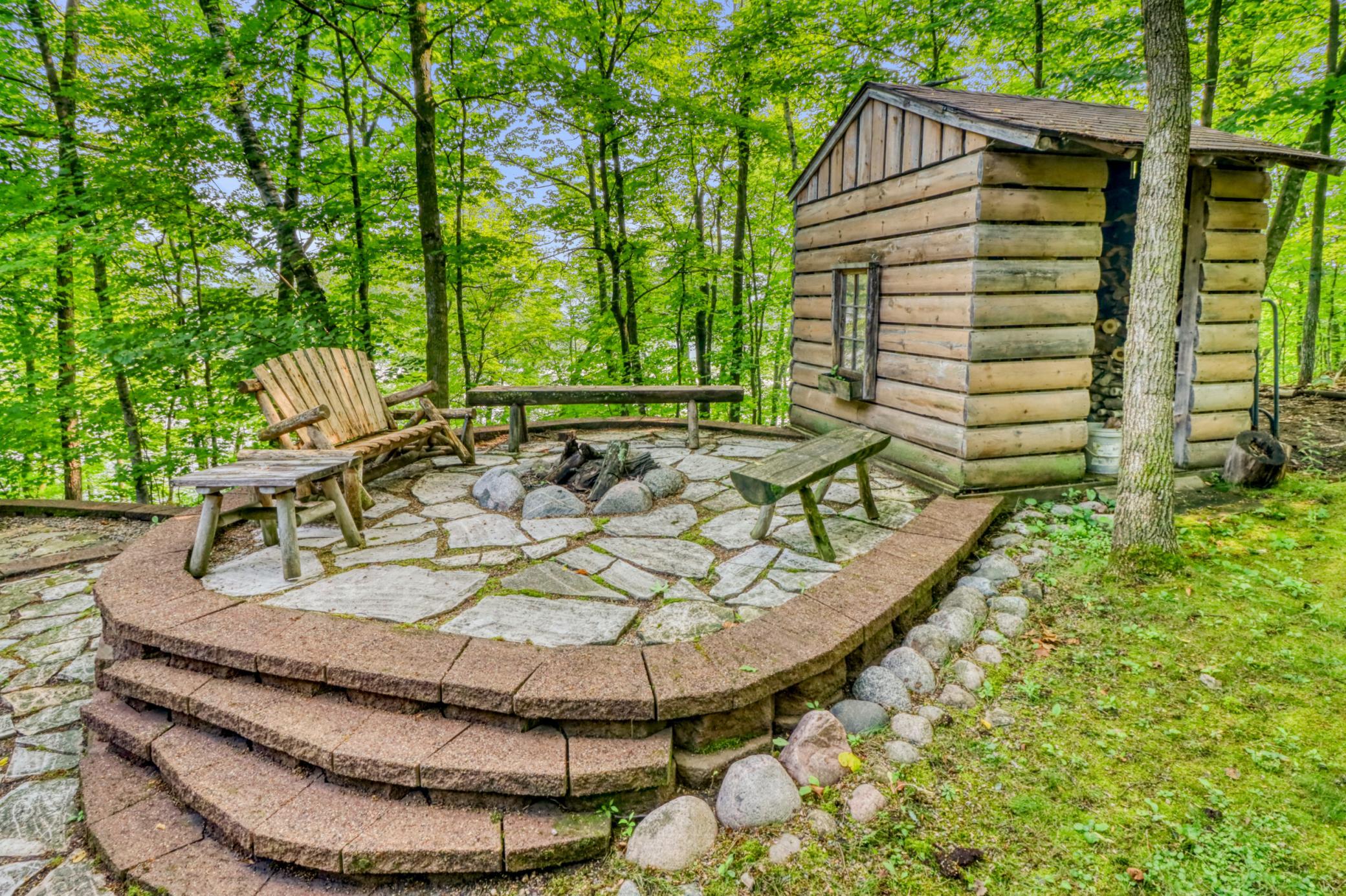 2000 single family home for sale at 32360 SW Pickerel Lake Road in Detroit Lakes, MN — 4 bed, 3 bath (photo 47 of 61)