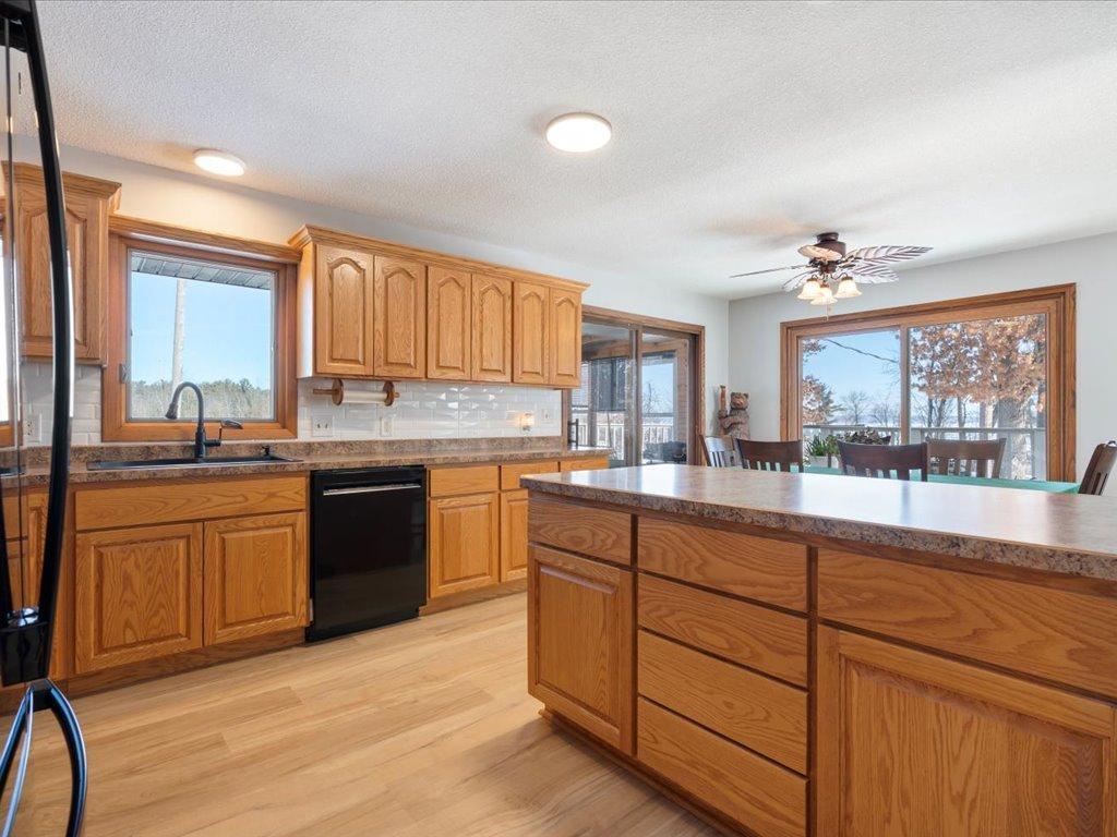 1977 single family home for sale at 20839 State Highway 371 in Brainerd, MN — 4 bed, 2 bath (photo 14 of 31)