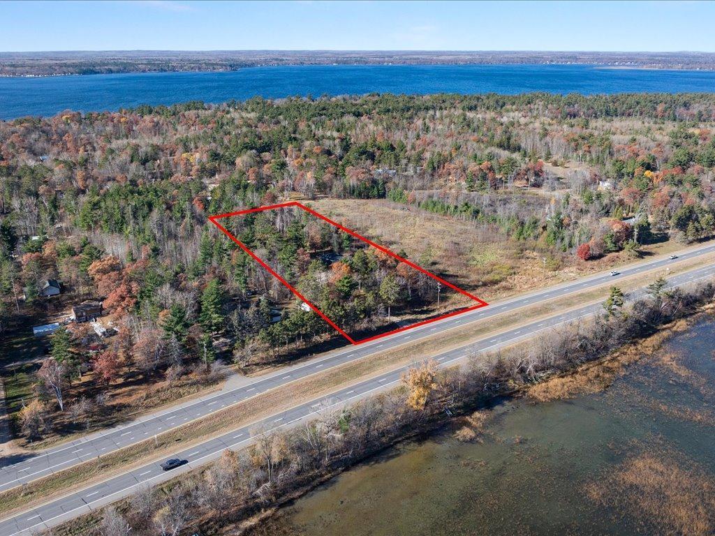 1977 single family home for sale at 20839 State Highway 371 in Brainerd, MN — 4 bed, 2 bath (photo 3 of 31)