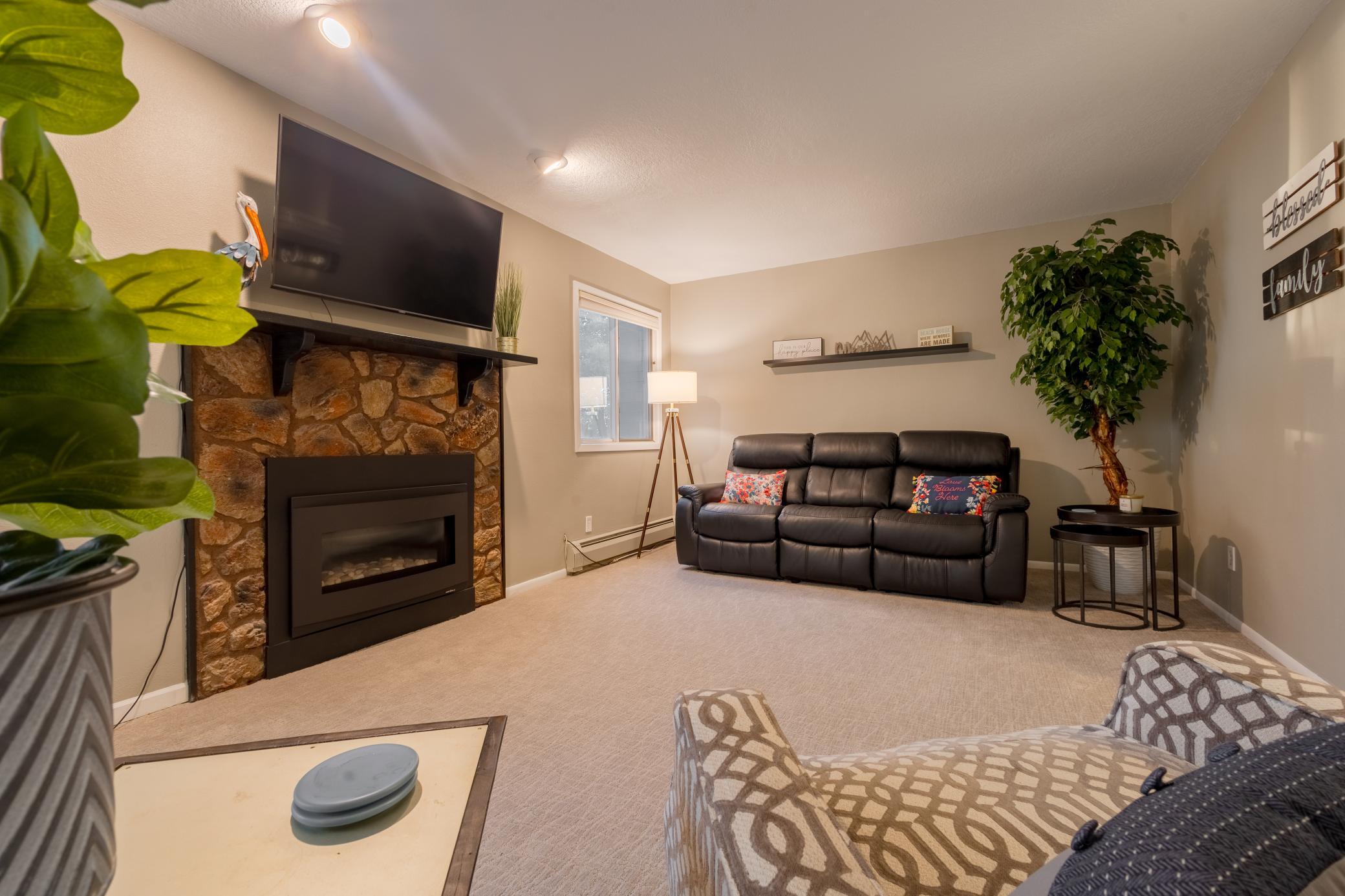 1975 townhouse for sale at 2520 Le Homme Dieu Heights NE in Alexandria, MN — 4 bed, 3 bath (photo 17 of 28)