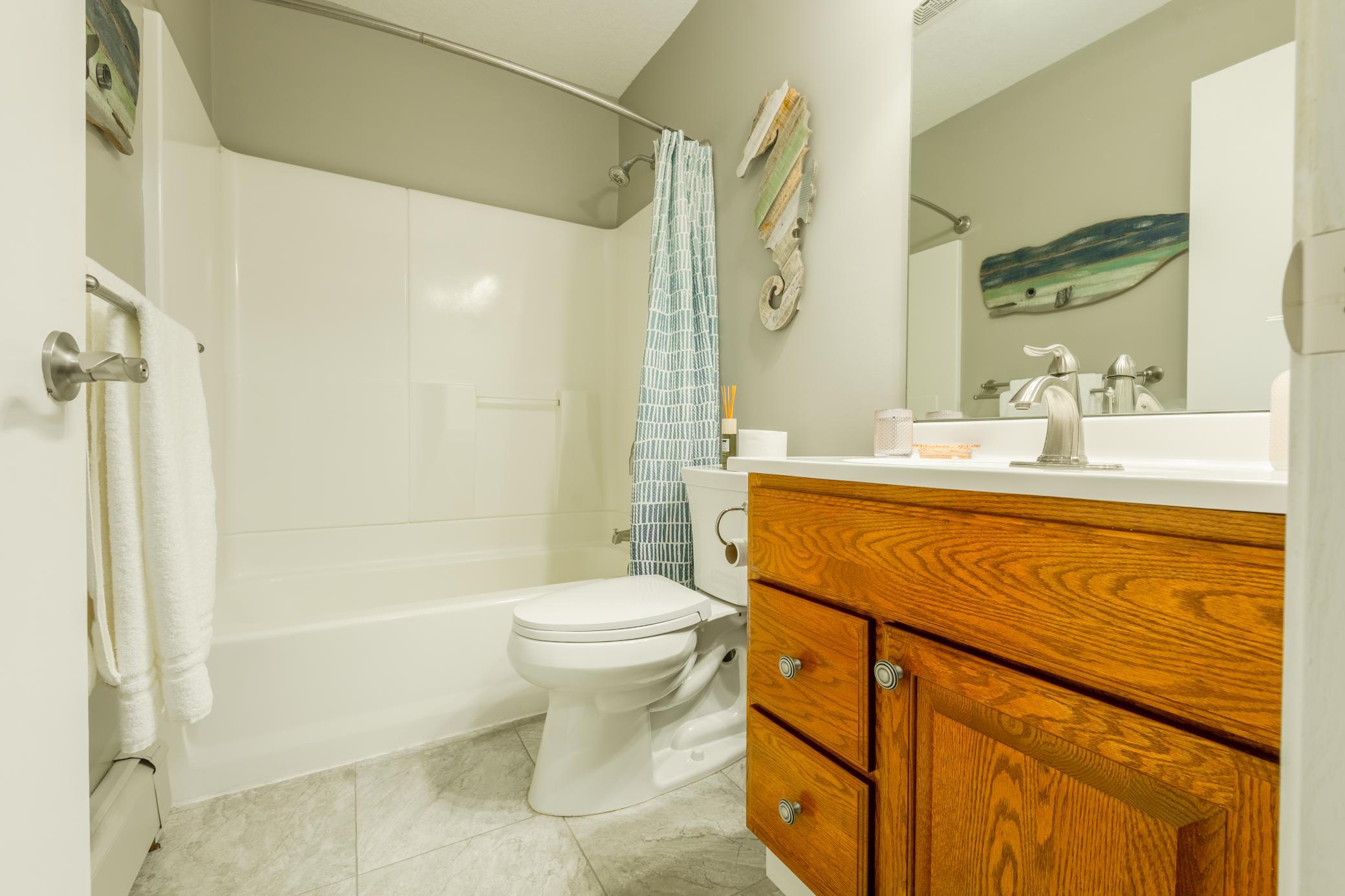 1975 townhouse for sale at 2520 Le Homme Dieu Heights NE in Alexandria, MN — 4 bed, 3 bath (photo 21 of 28)