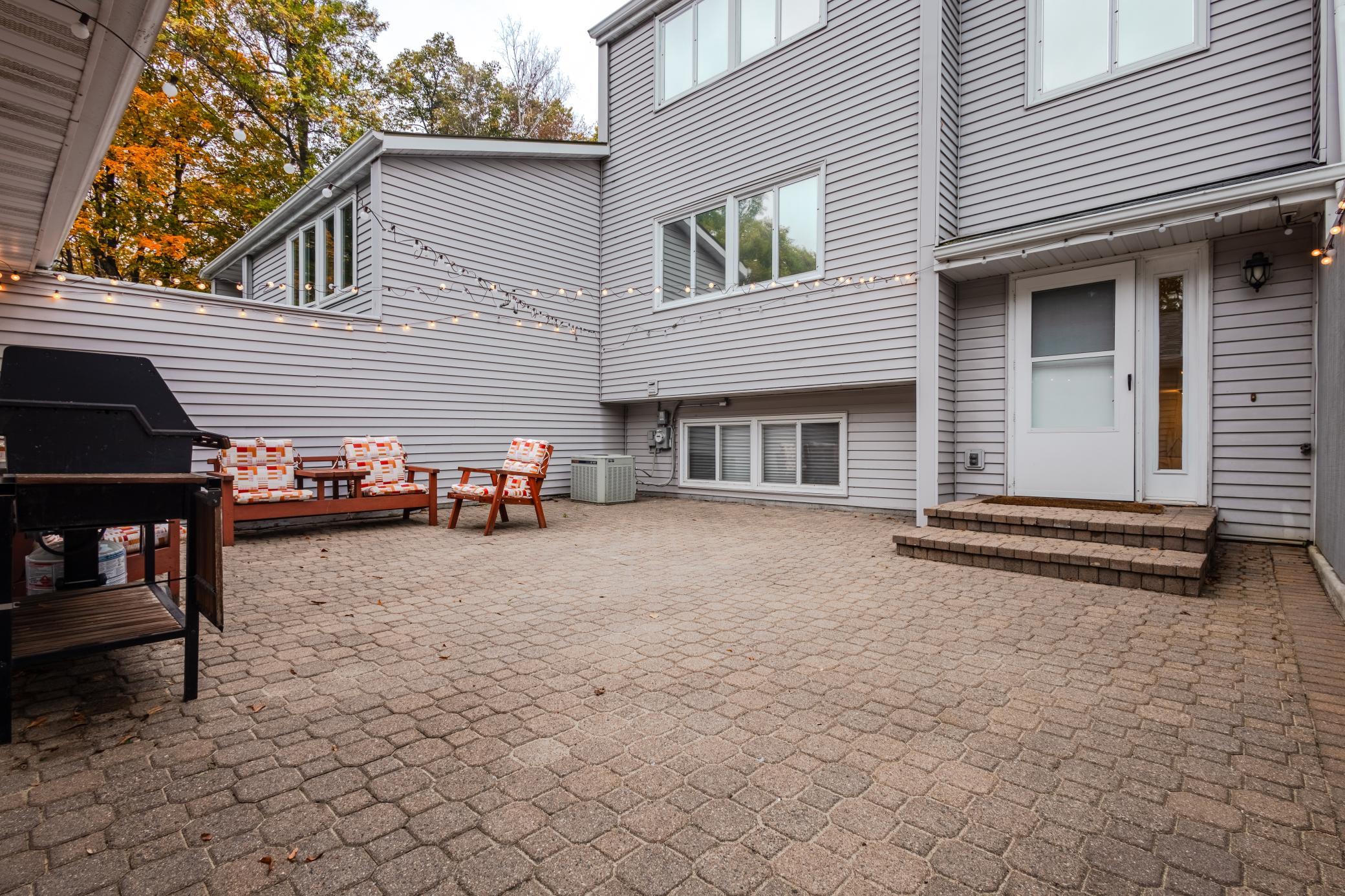1975 townhouse for sale at 2520 Le Homme Dieu Heights NE in Alexandria, MN — 4 bed, 3 bath (photo 4 of 28)
