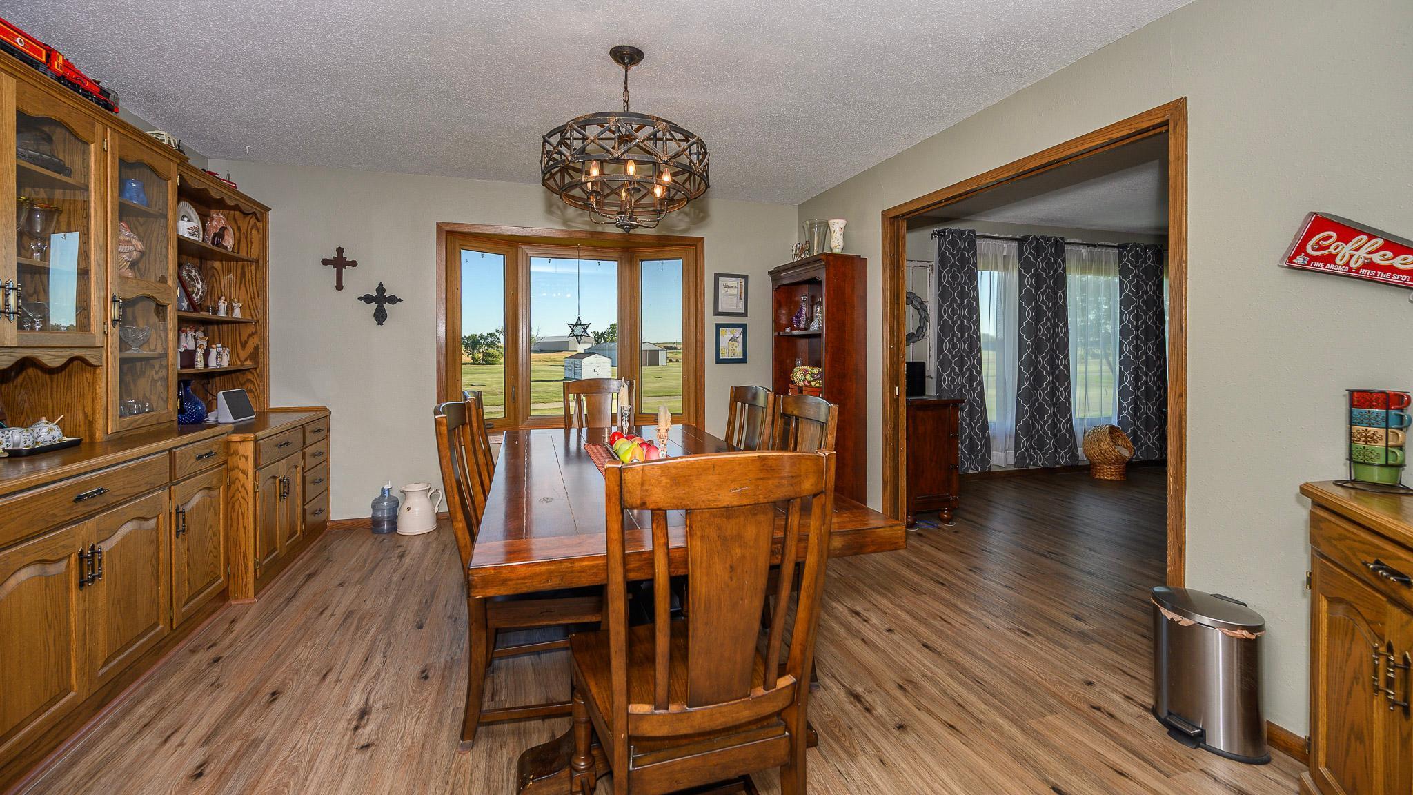 1976 single family home for sale at 8155 34th Avenue SE in Wishek, ND — 4 bed, 3 bath (photo 14 of 69)