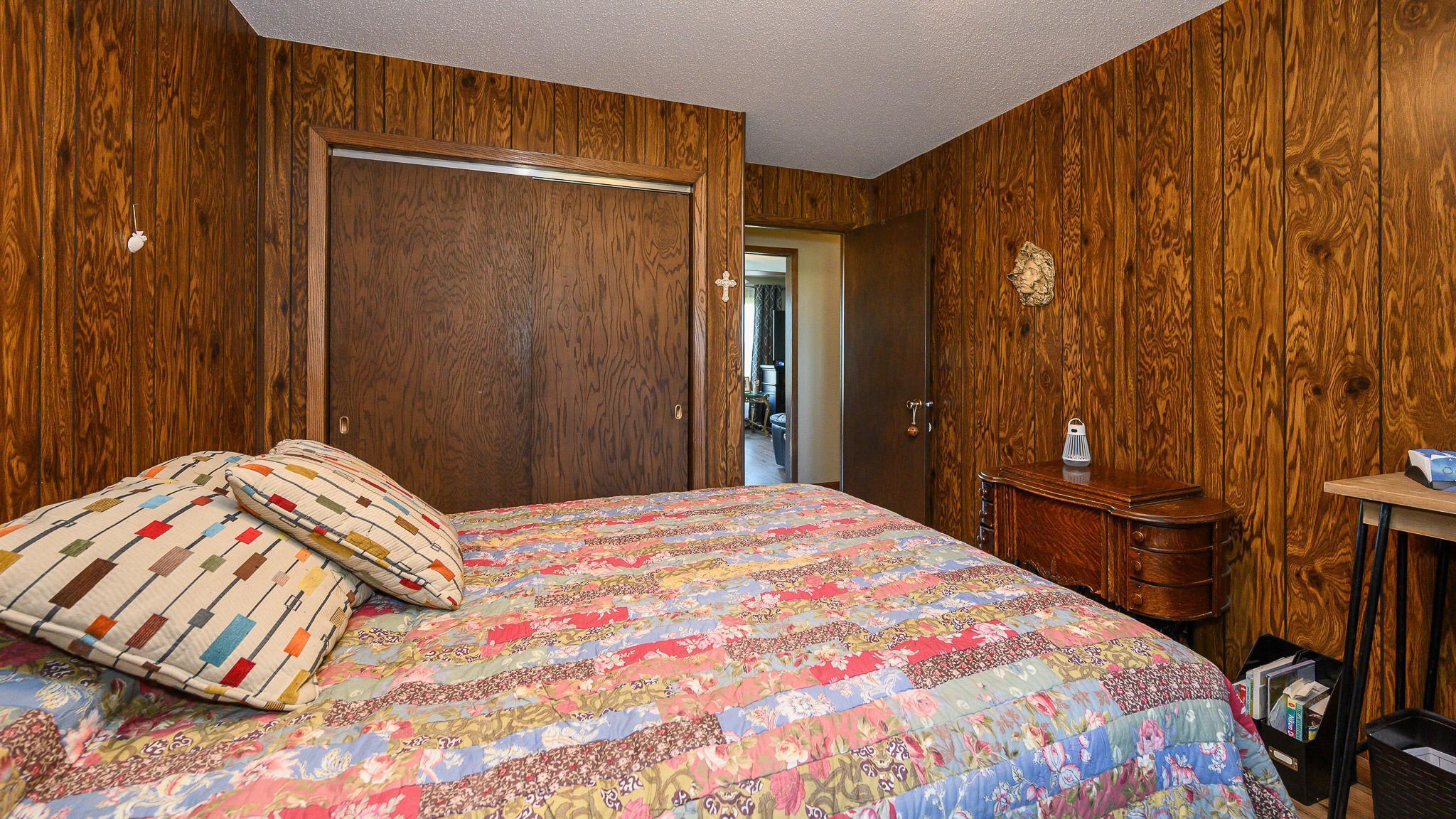1976 single family home for sale at 8155 34th Avenue SE in Wishek, ND — 4 bed, 3 bath (photo 29 of 69)