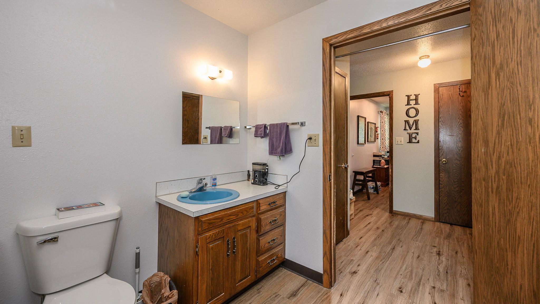 1976 single family home for sale at 8155 34th Avenue SE in Wishek, ND — 4 bed, 3 bath (photo 33 of 69)