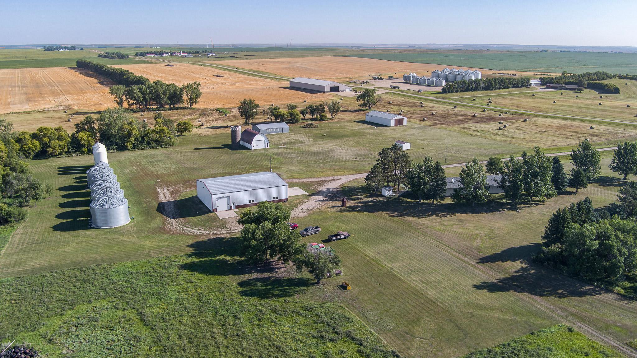 1976 single family home for sale at 8155 34th Avenue SE in Wishek, ND — 4 bed, 3 bath (photo 62 of 69)
