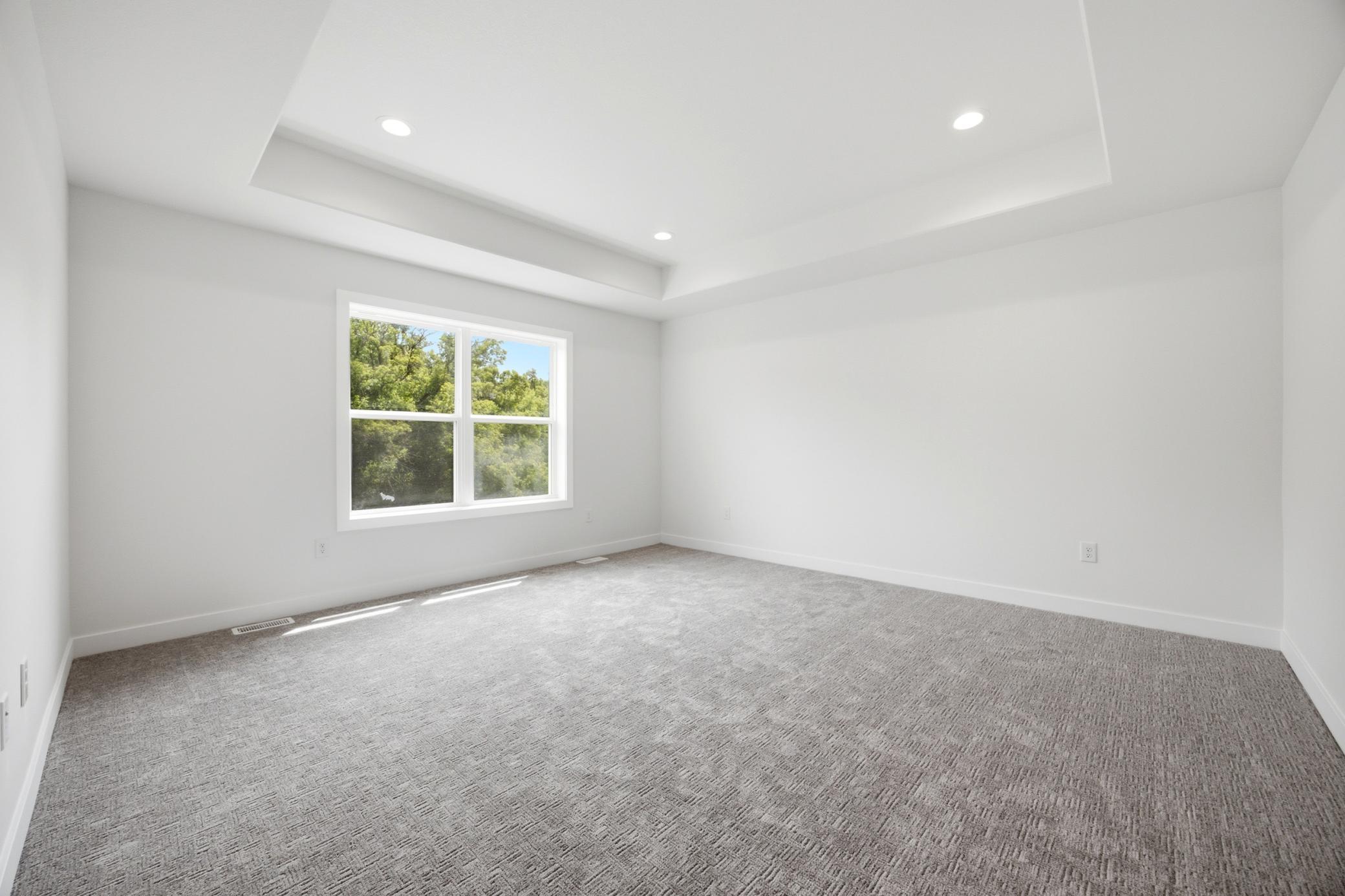 2025 single family home for sale at 8916 Meadowlark Parkway in Horace, ND — 4 bed, 3 bath (photo 18 of 33)