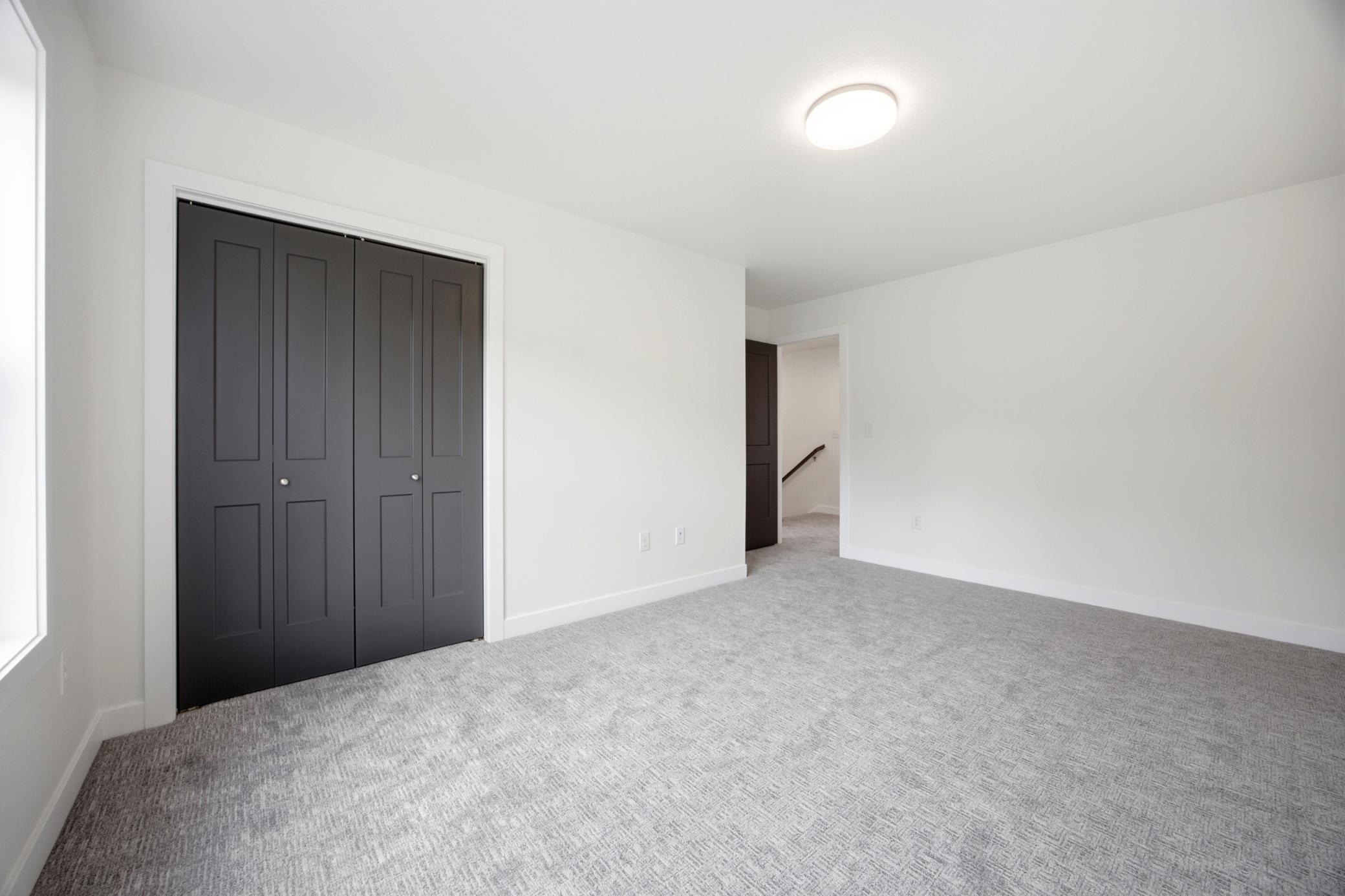 2025 single family home for sale at 8916 Meadowlark Parkway in Horace, ND — 4 bed, 3 bath (photo 25 of 33)