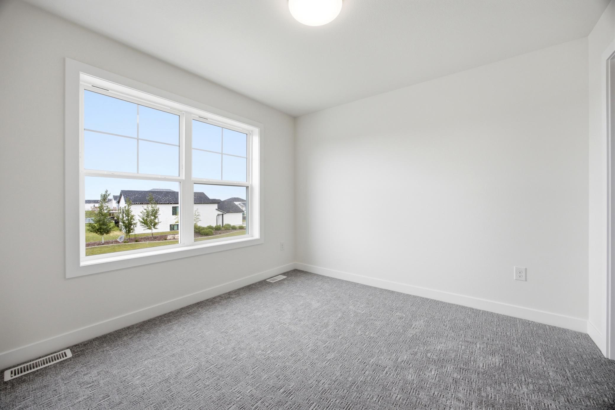 2025 single family home for sale at 8916 Meadowlark Parkway in Horace, ND — 4 bed, 3 bath (photo 26 of 33)
