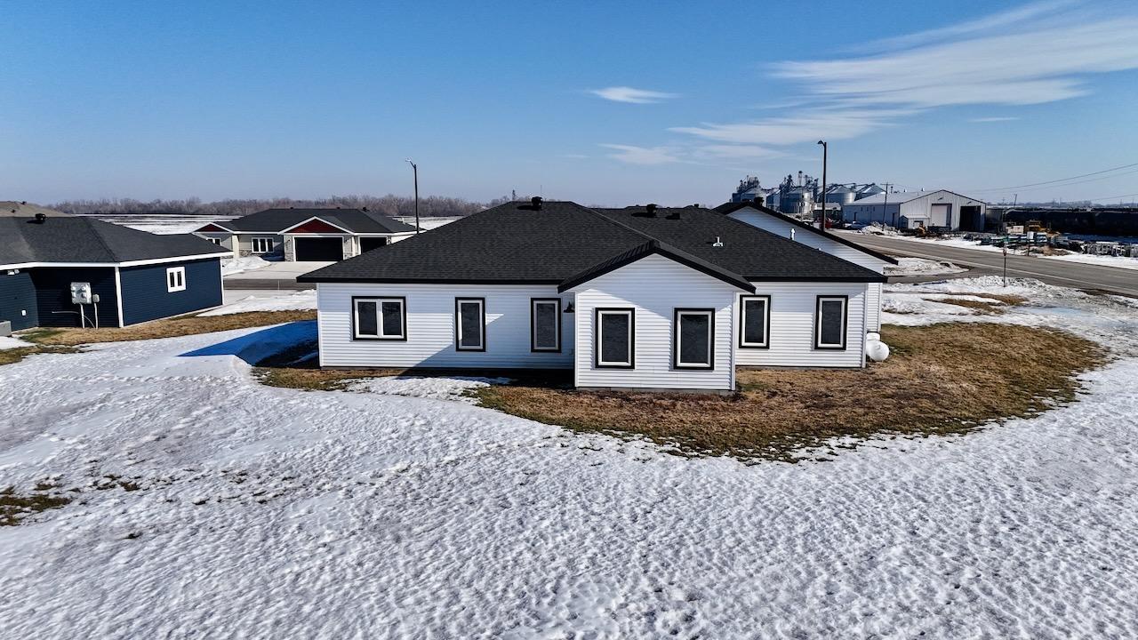 105 16th Street N, Breckenridge MN 56520 - Photo 39 of 44