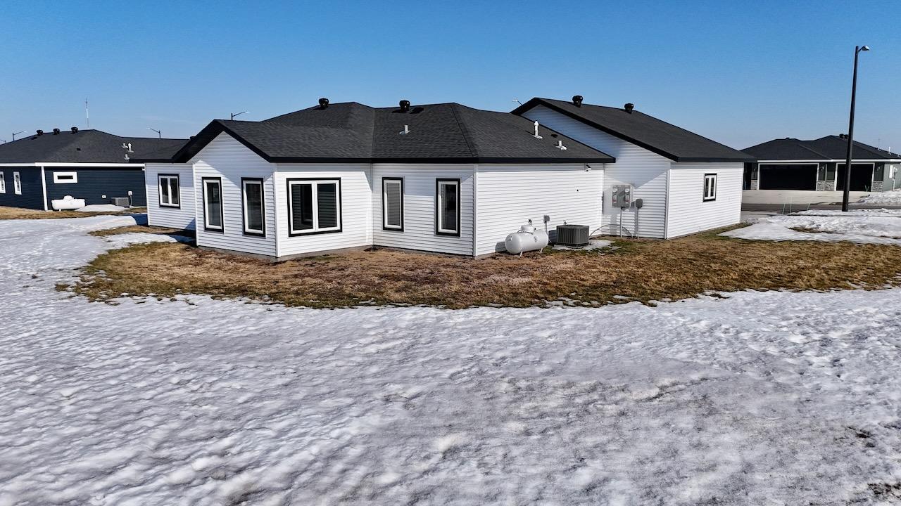 105 16th Street N, Breckenridge MN 56520 - Photo 40 of 44