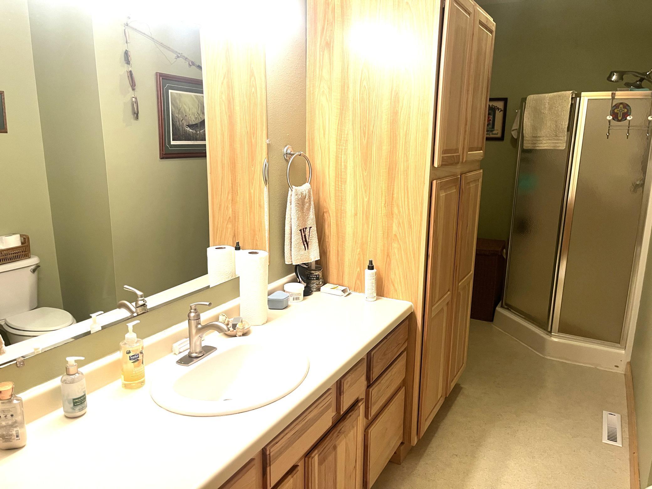 1958 single family home for sale at 38919 E Union Drive in Erskine, MN — 4 bed, 2 bath (photo 15 of 45)