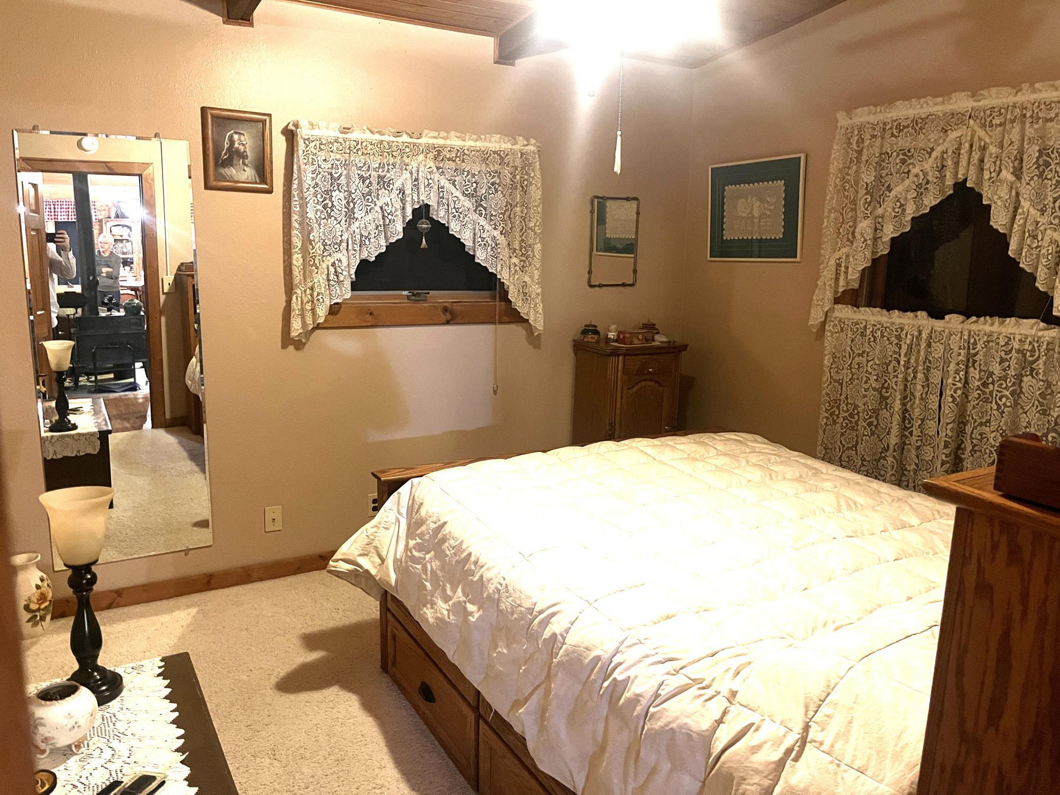 1958 single family home for sale at 38919 E Union Drive in Erskine, MN — 4 bed, 2 bath (photo 22 of 45)
