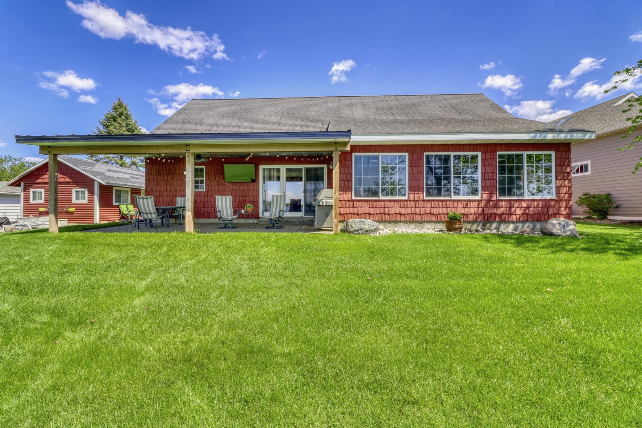 290 Shorewood Drive, Detroit Lakes MN 56501 - Photo 3 of 31