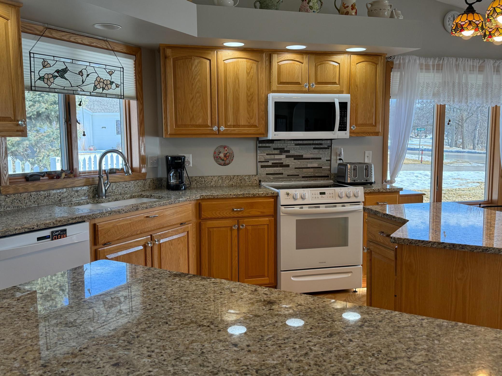 1999 condo for sale at 1960 Long Bridge Road in Detroit Lakes, MN — 2 bed, 2 bath (photo 9 of 64)