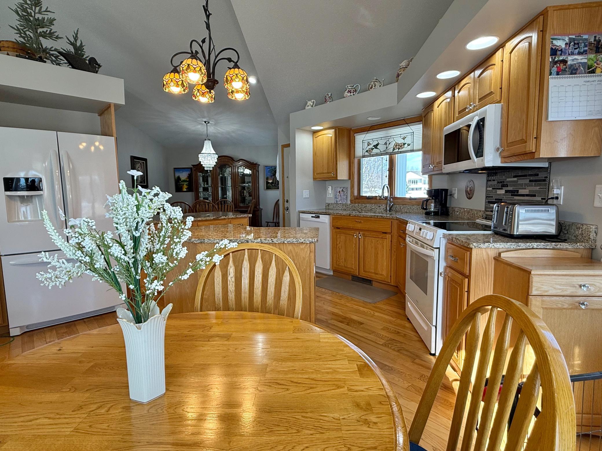 1999 condo for sale at 1960 Long Bridge Road in Detroit Lakes, MN — 2 bed, 2 bath (photo 9 of 65)