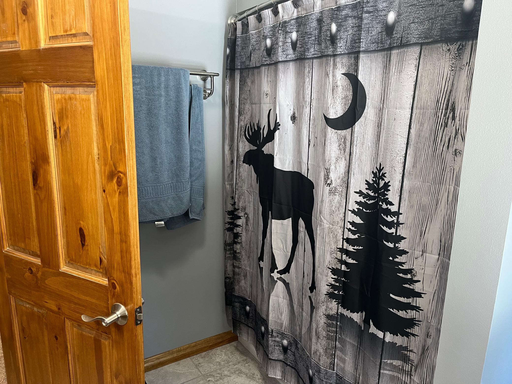 1950 single family home for sale at 34812 E County Road 218 in Grand Rapids, MN — 3 bed, 3 bath (photo 17 of 40)