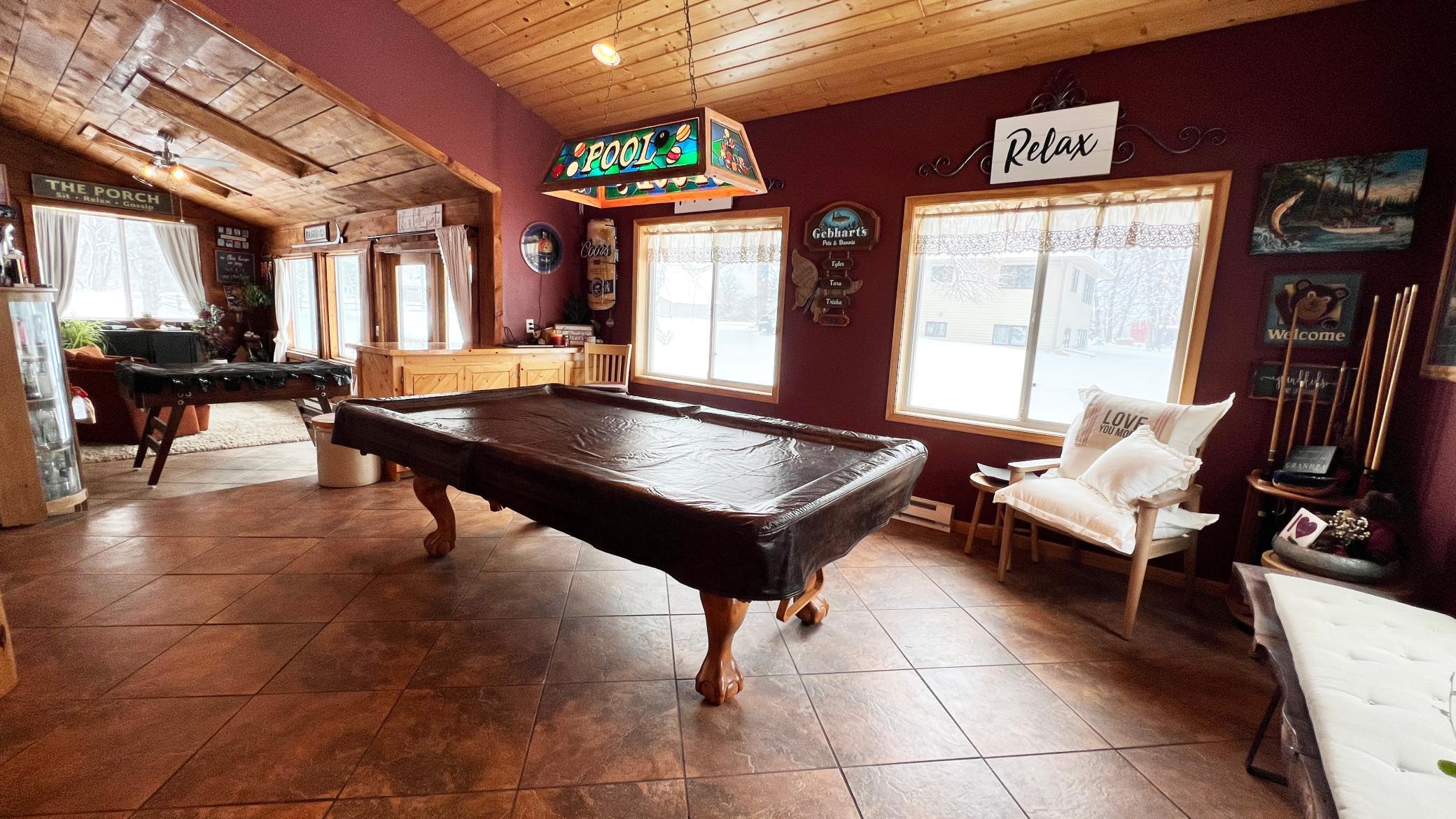 1979 single family home for sale at 11096 County Highway 17 in Detroit Lakes, MN — 4 bed, 2 bath (photo 8 of 16)