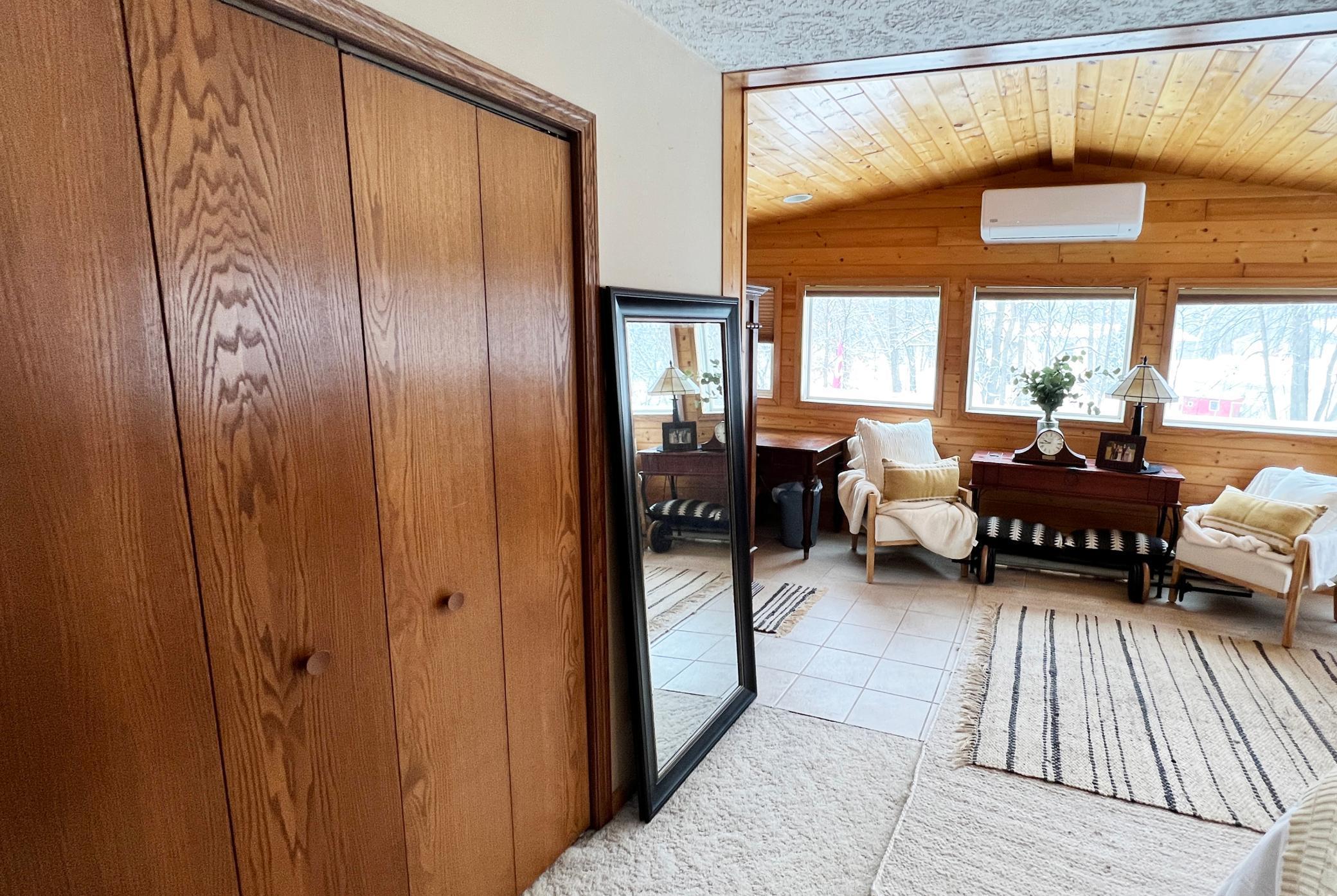 1979 single family home for sale at 11096 County Highway 17 in Detroit Lakes, MN — 4 bed, 2 bath (photo 11 of 16)
