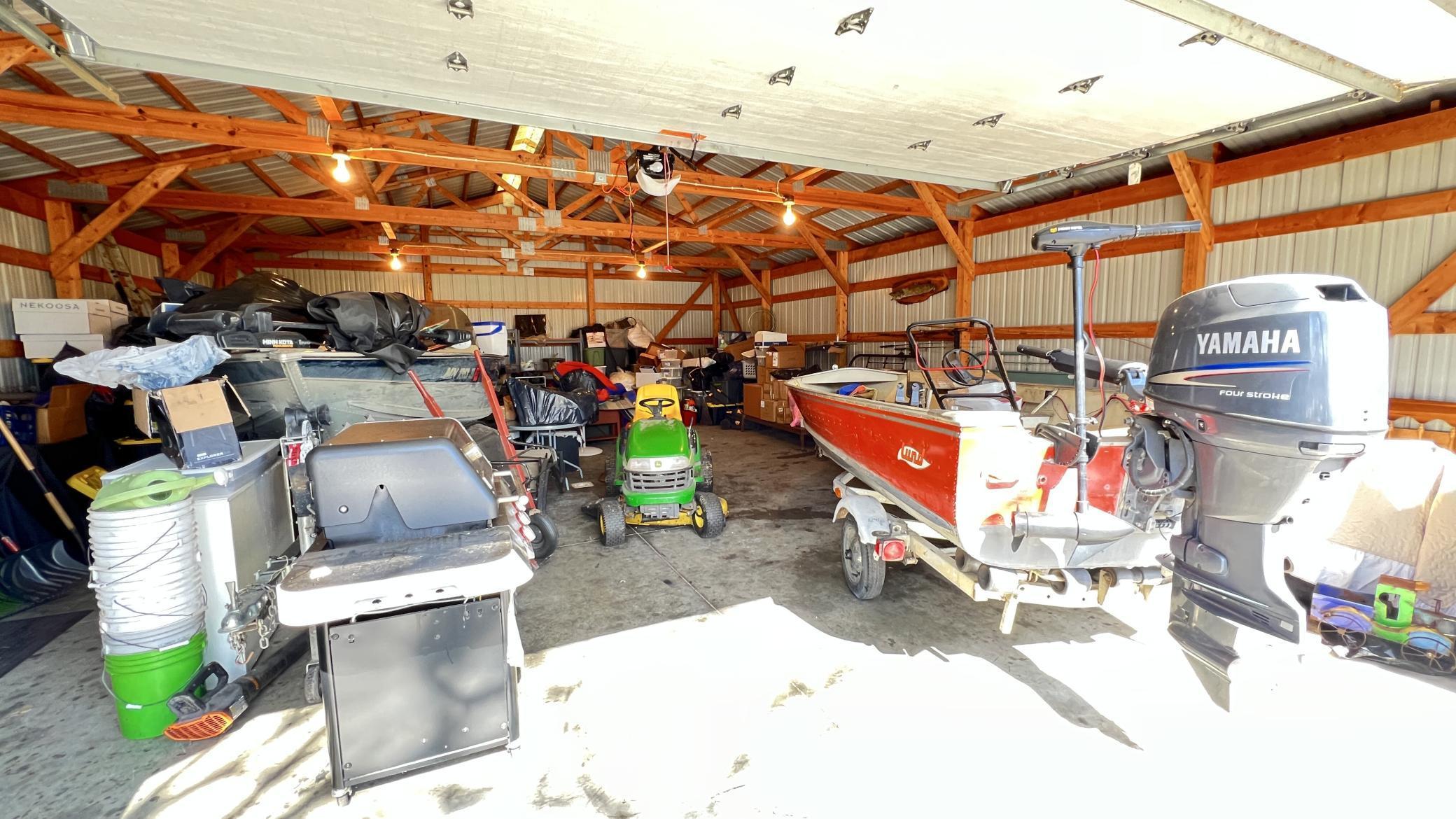 1979 single family home for sale at 11096 County Highway 17 in Detroit Lakes, MN — 4 bed, 2 bath (photo 16 of 16)