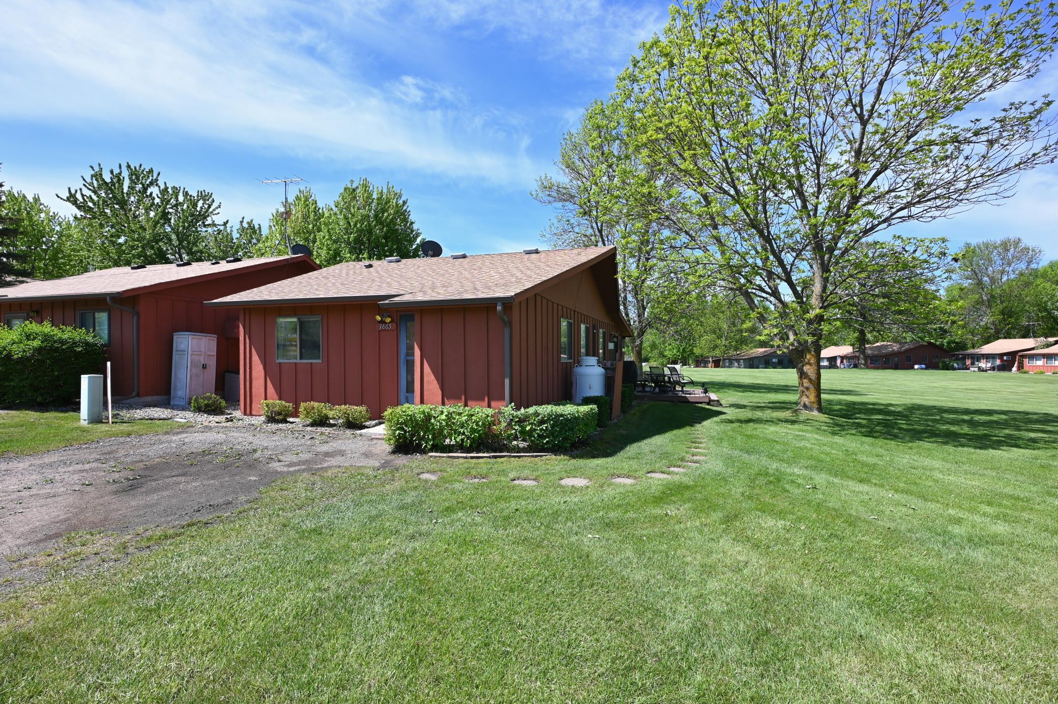 1986 single family home for sale at 3865 Wahtomin Trail NW in Alexandria, MN — 2 bed, 1 bath (photo 2 of 32)