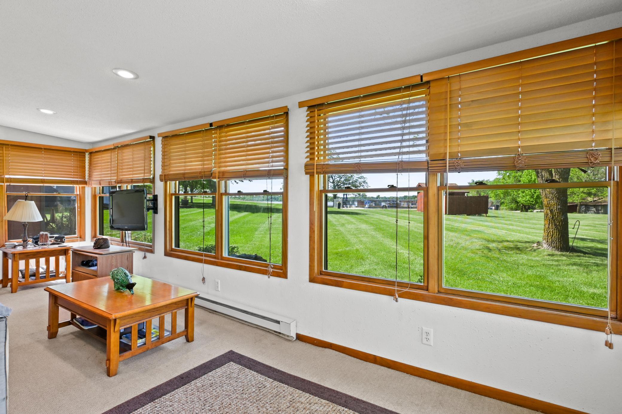 1986 single family home for sale at 3865 Wahtomin Trail NW in Alexandria, MN — 2 bed, 1 bath (photo 8 of 32)