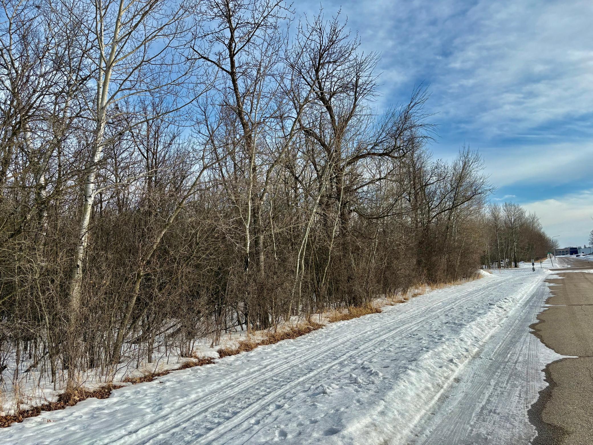 land for sale at TBD Gladys St NE in Warroad, MN (photo 3 of 11)