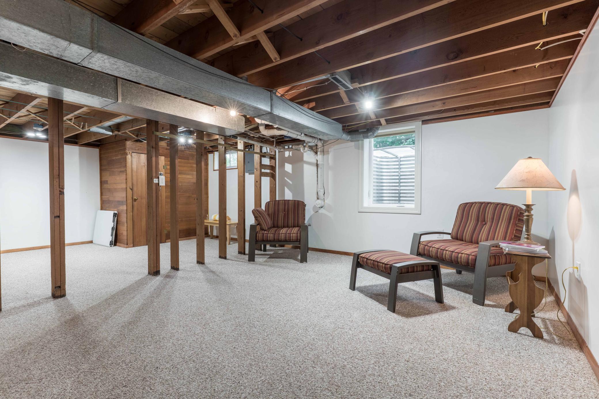 1950 single family home for sale at 202 Lake Avenue S in Ottertail, MN — 1 bed, 2 bath (photo 14 of 38)