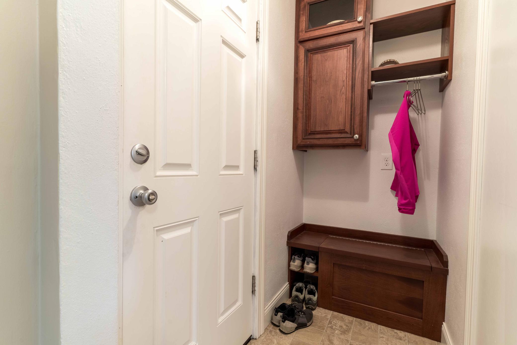 1950 single family home for sale at 202 Lake Avenue S in Ottertail, MN — 1 bed, 2 bath (photo 33 of 38)
