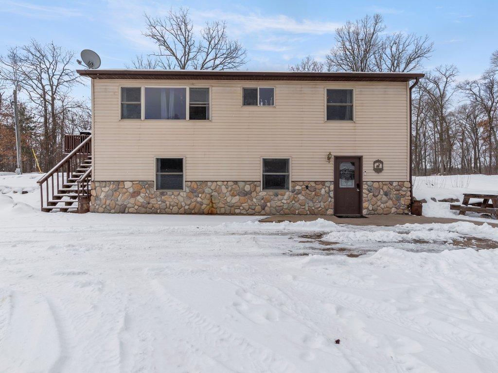 2002 single family home for sale at 5422 State 87 SW in Backus, MN — 5 bed, 2 bath (photo 2 of 37)