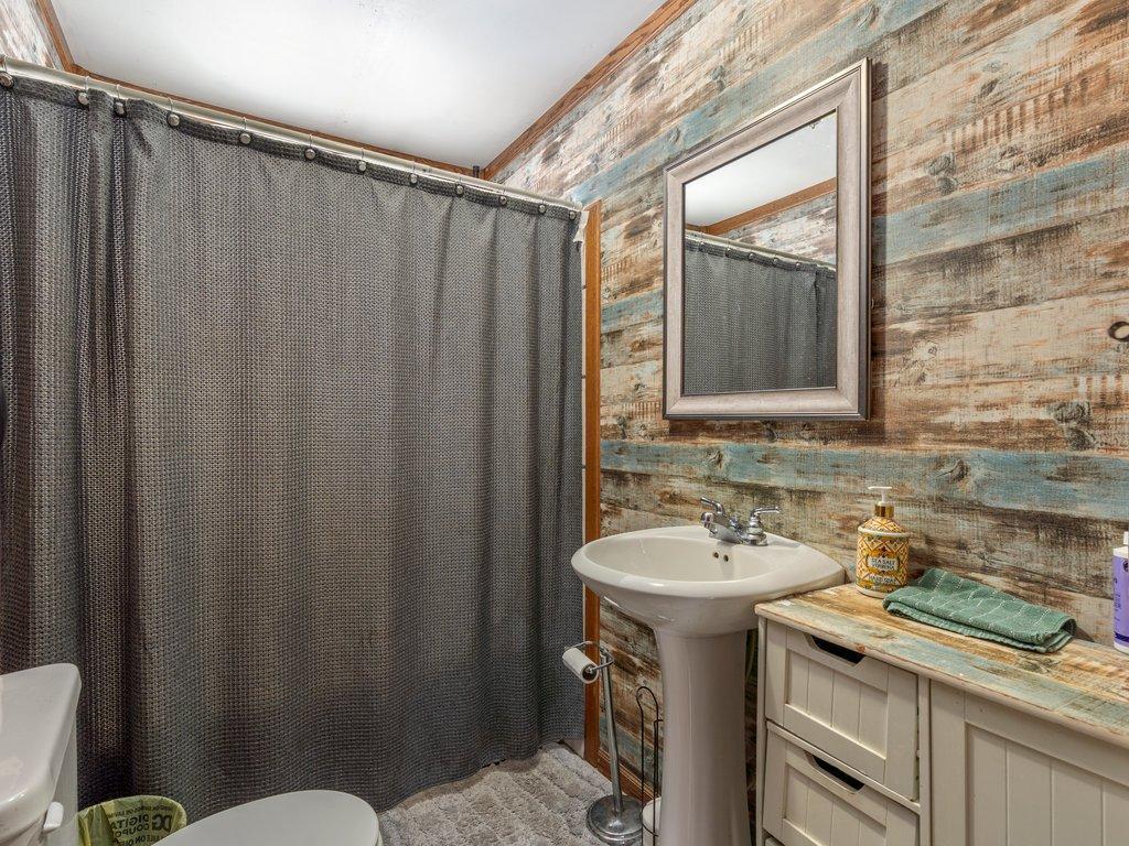 2002 single family home for sale at 5422 State 87 SW in Backus, MN — 5 bed, 2 bath (photo 11 of 37)