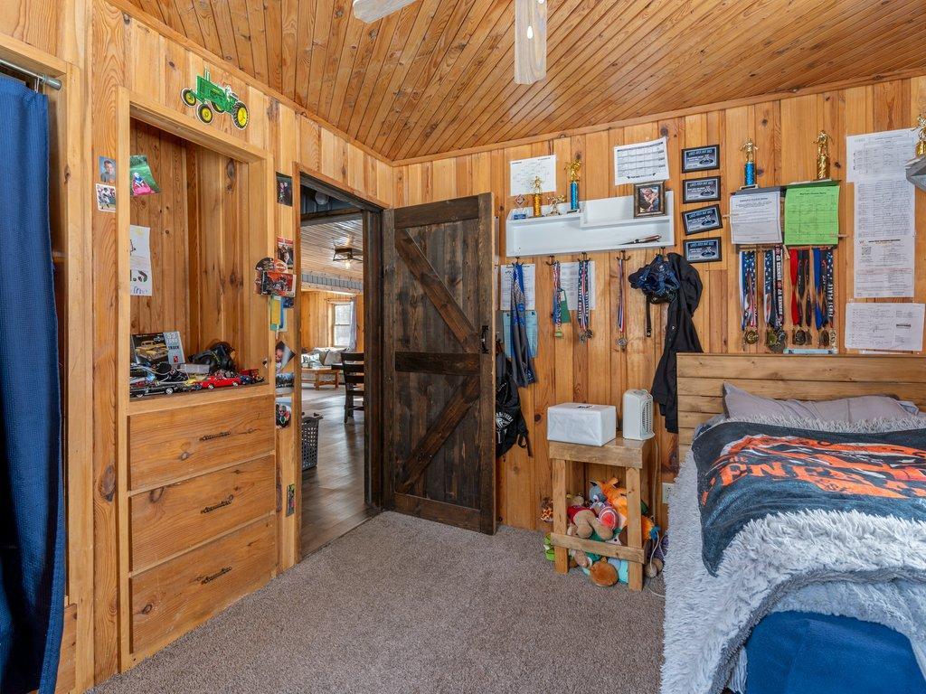 2002 single family home for sale at 5422 State 87 SW in Backus, MN — 5 bed, 2 bath (photo 18 of 37)