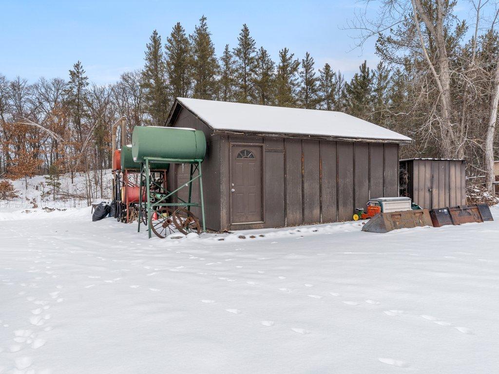2002 single family home for sale at 5422 State 87 SW in Backus, MN — 5 bed, 2 bath (photo 32 of 37)
