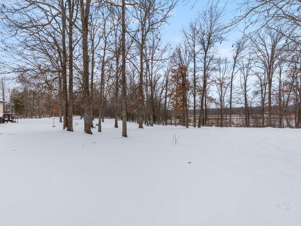 2002 single family home for sale at 5422 State 87 SW in Backus, MN — 5 bed, 2 bath (photo 33 of 37)
