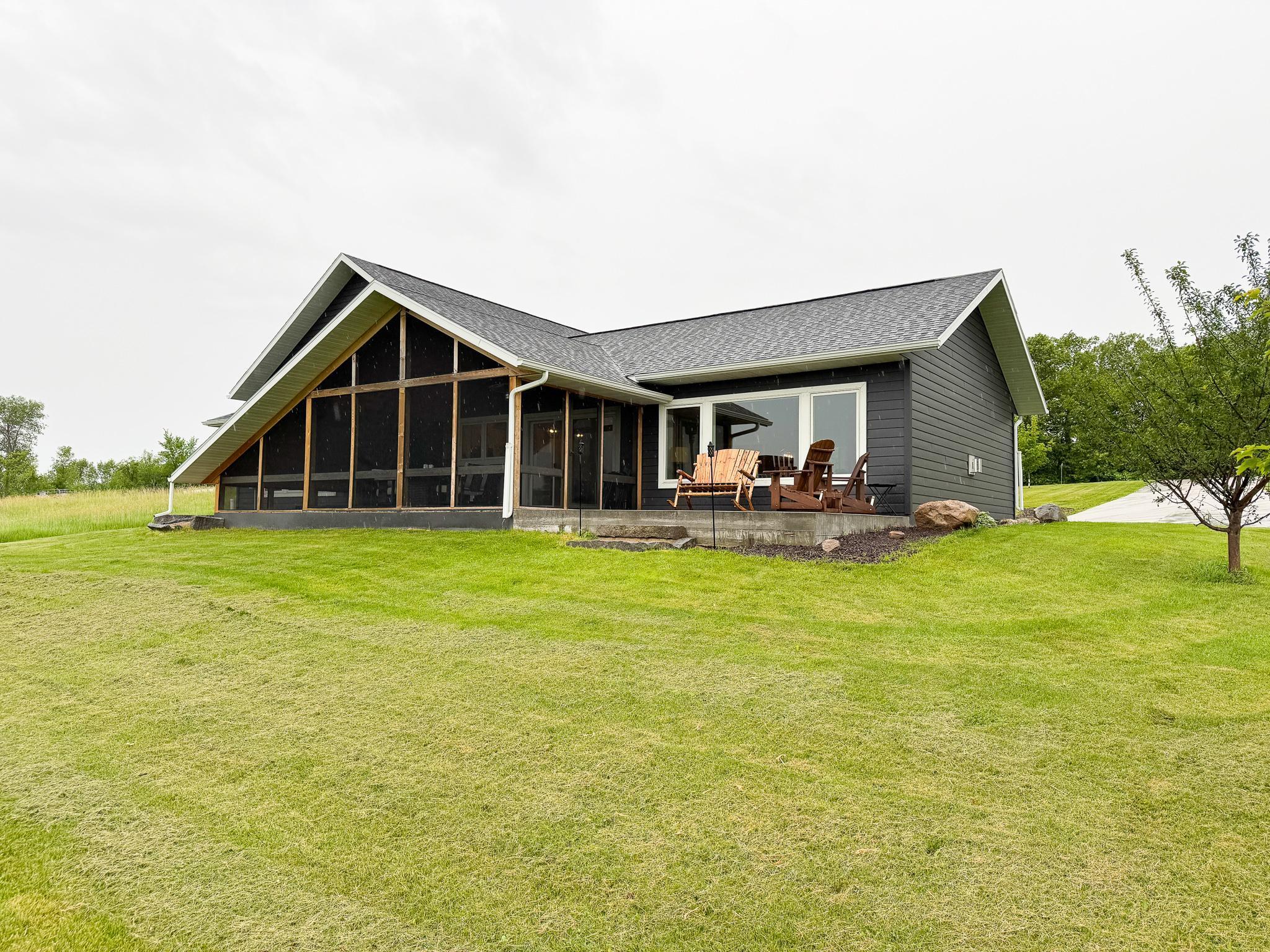 2018 single family home for sale at 24718 W Elbow Road in Pelican Rapids, MN — 3 bed, 2 bath (photo 17 of 38)